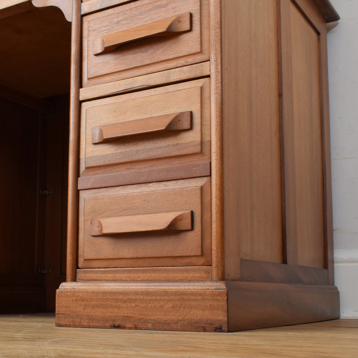 Mahogany Rolltop Desk