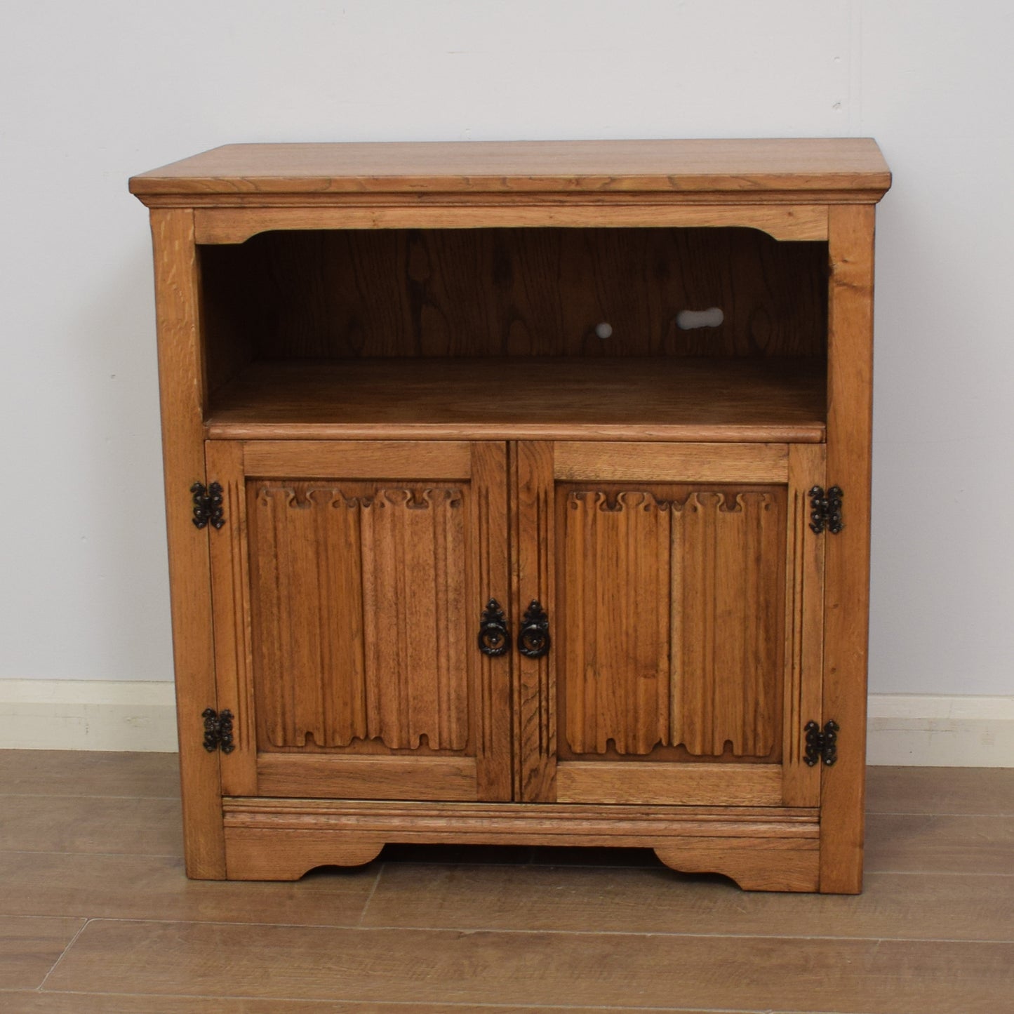 Oak TV Cabinet