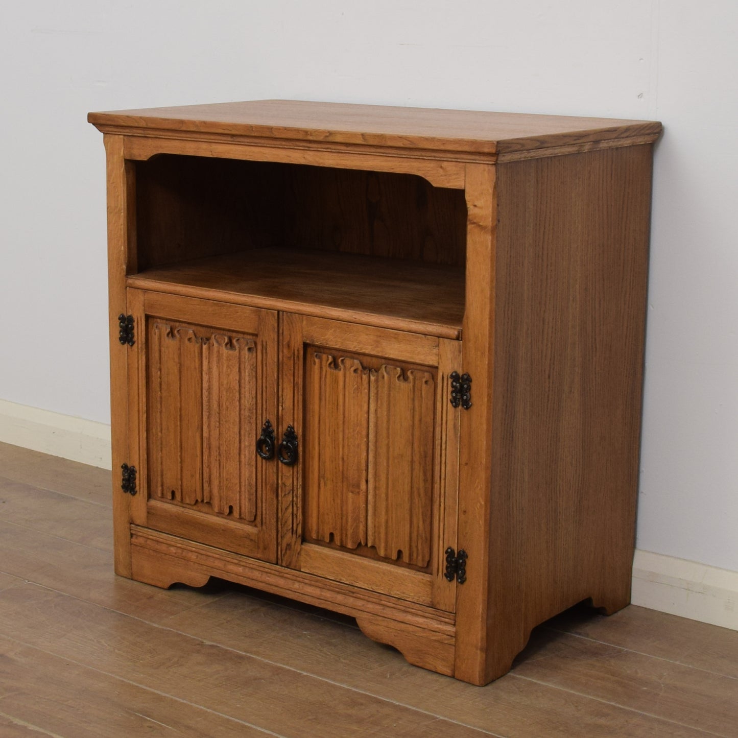 Oak TV Cabinet