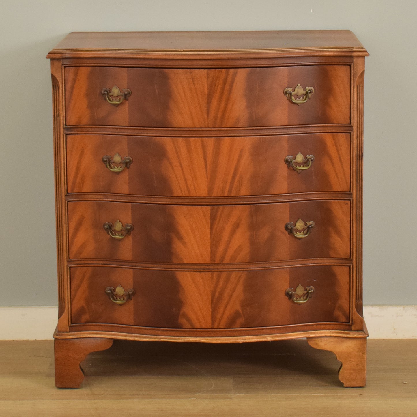Mahogany Veneer Chest of Drawers