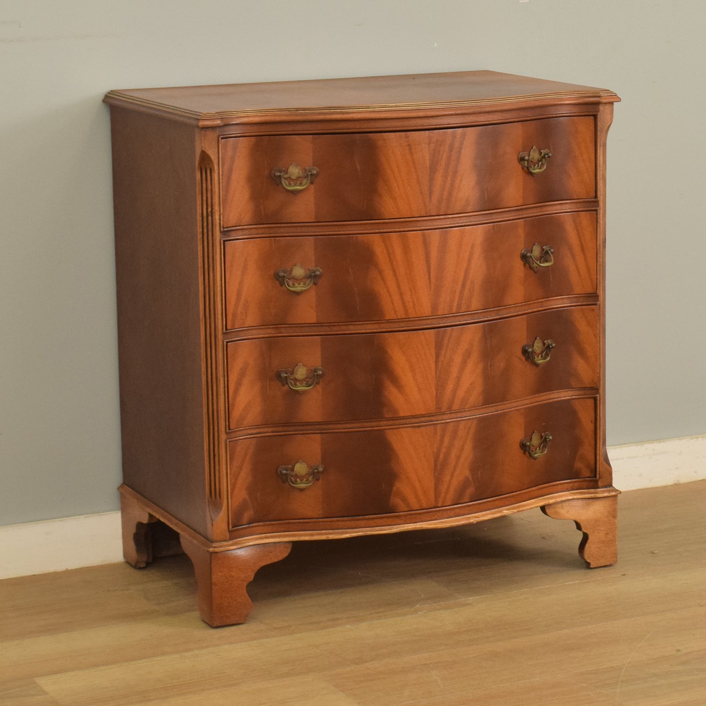 Mahogany Veneer Chest of Drawers