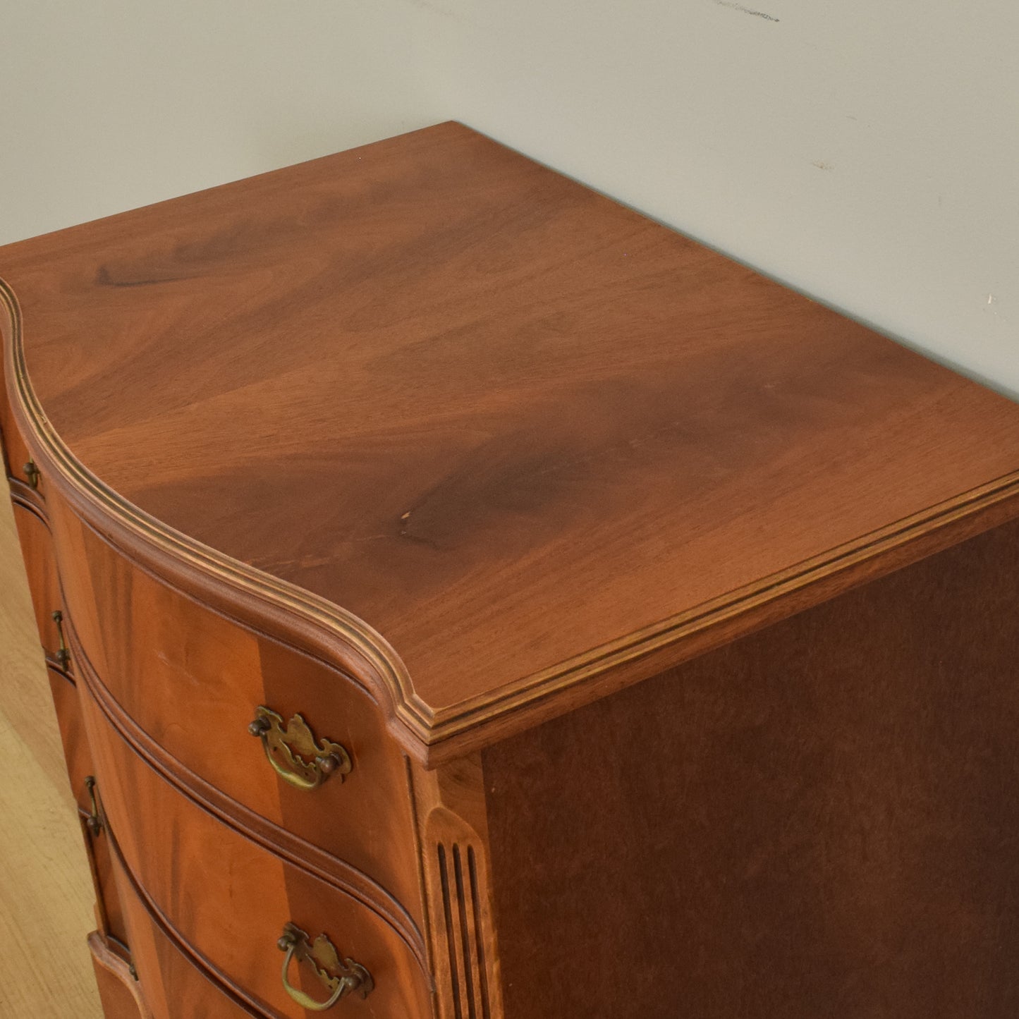 Mahogany Veneer Chest of Drawers