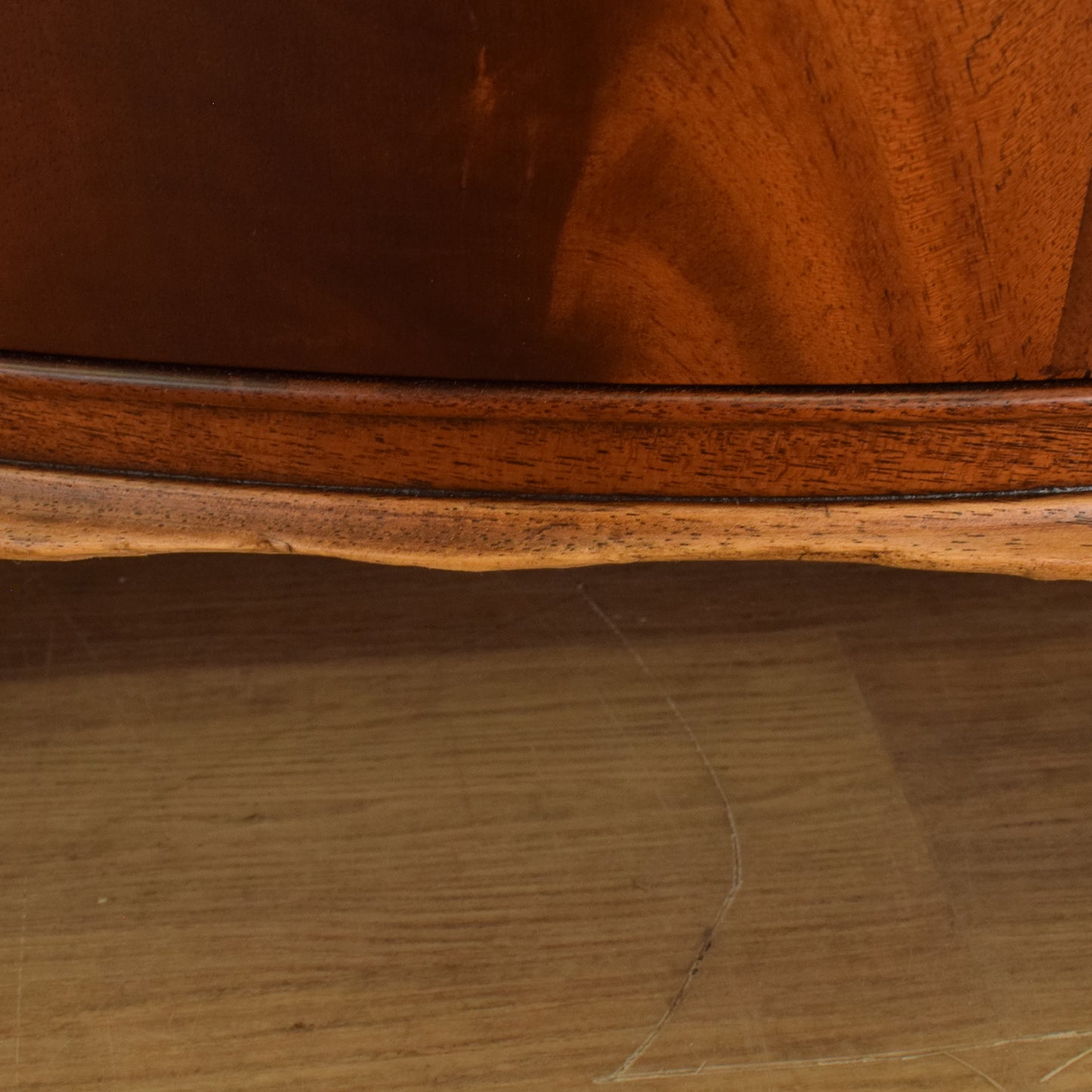 Mahogany Veneer Chest of Drawers