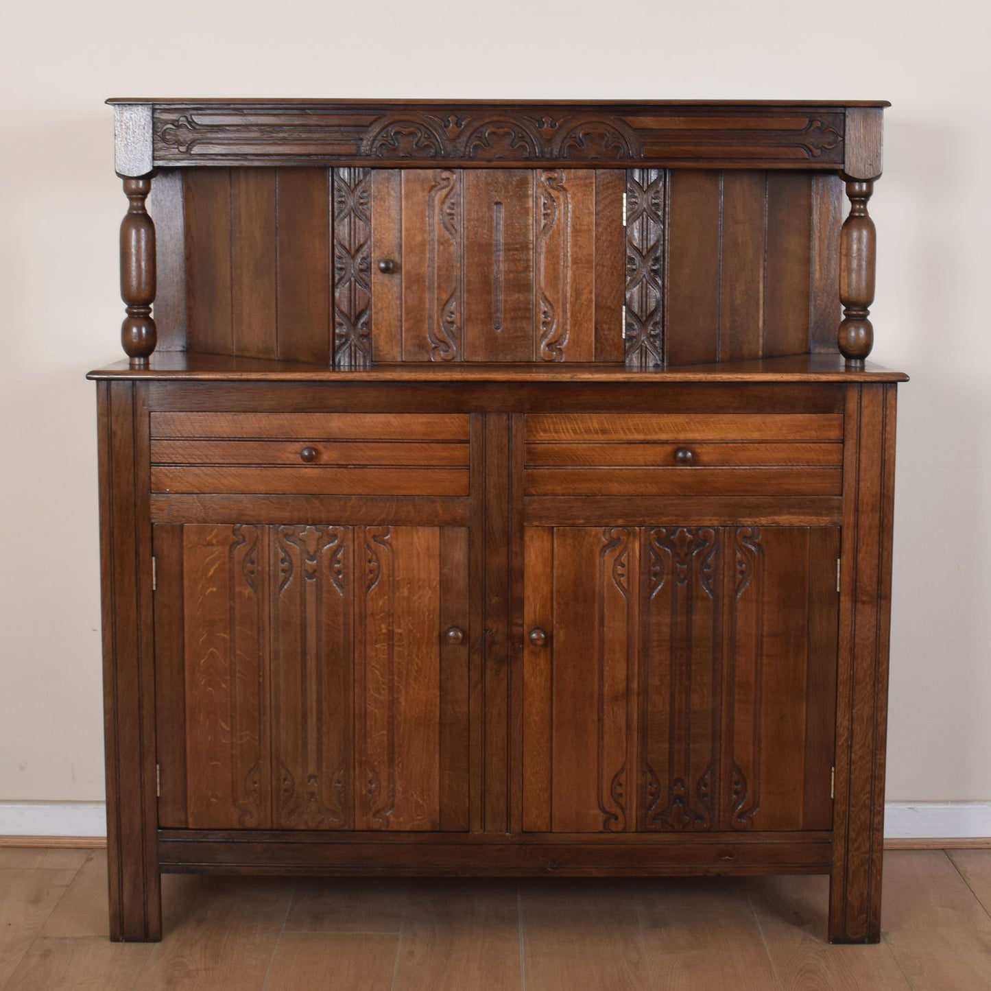 Oak Court Cabinet
