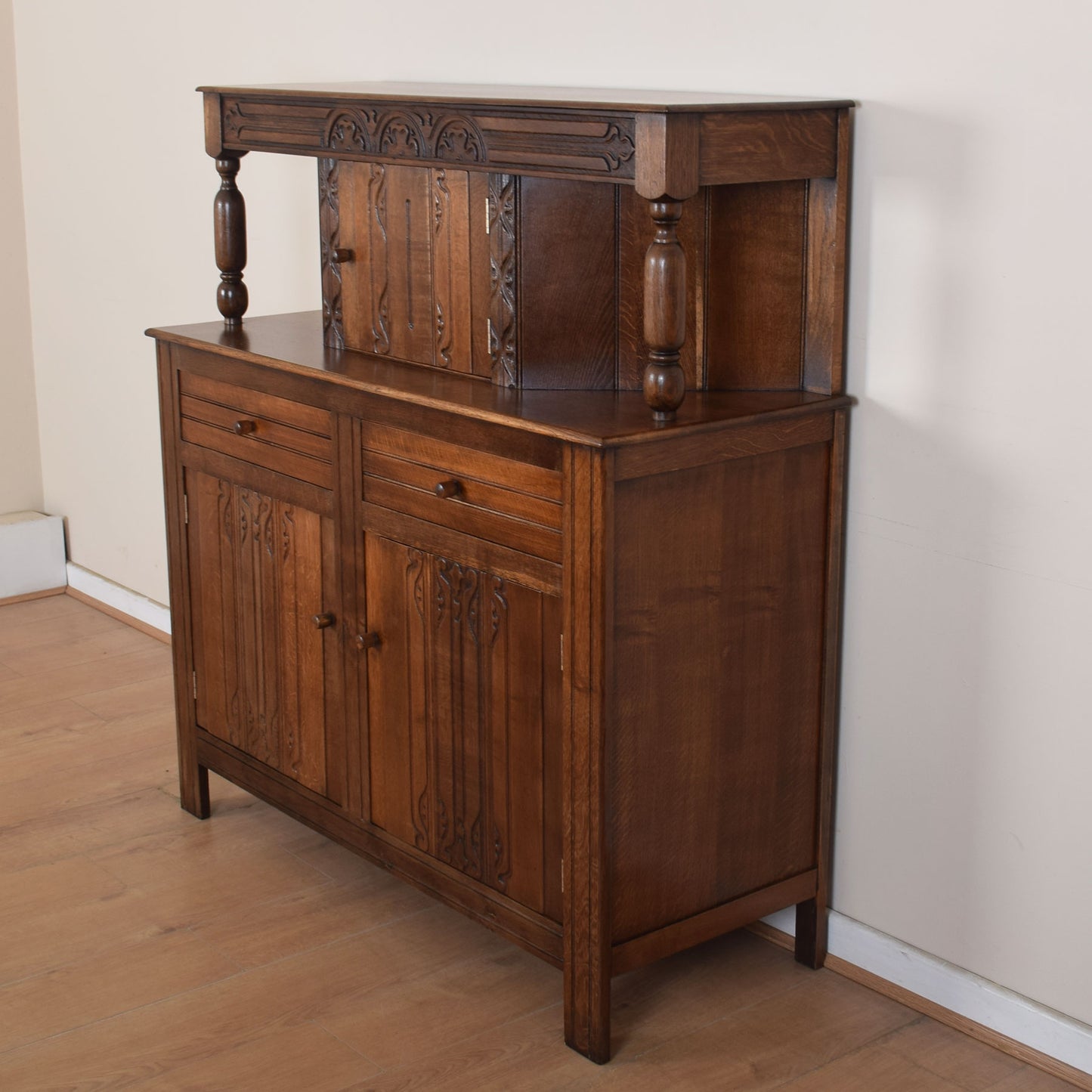 Oak Court Cabinet