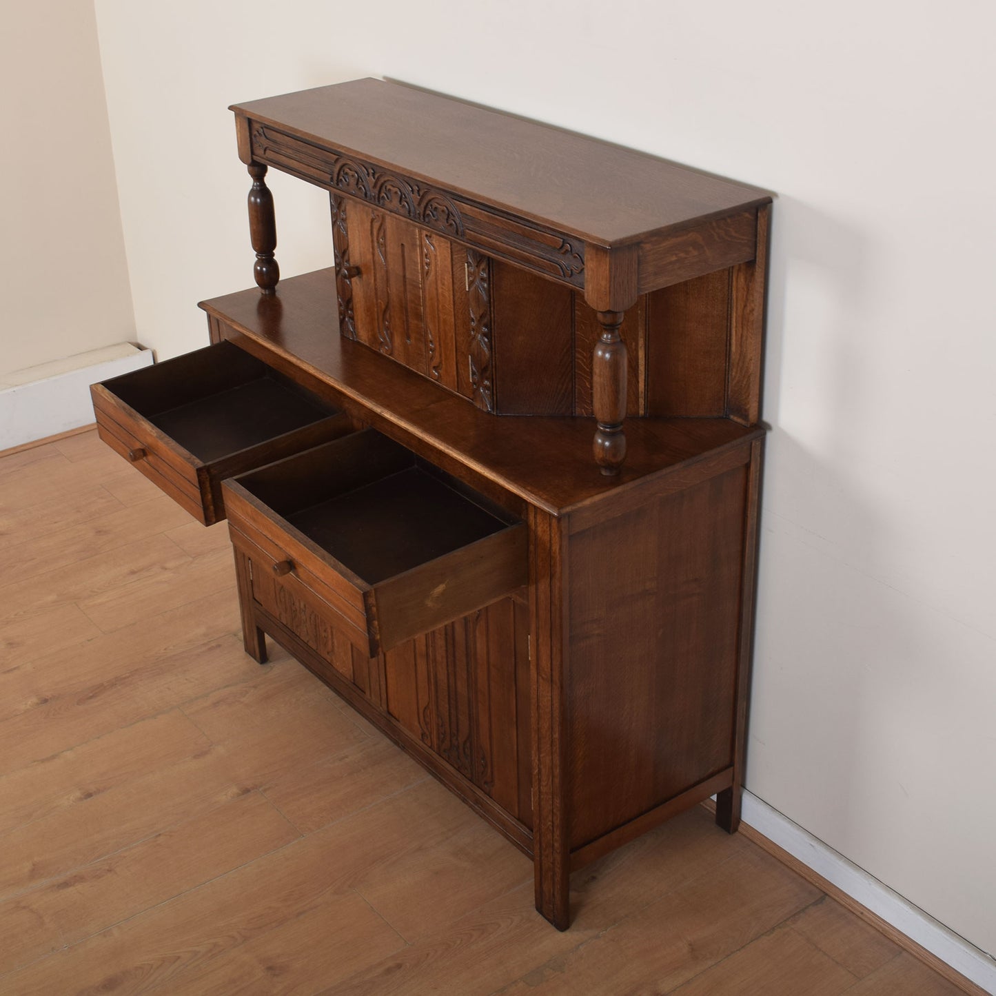 Oak Court Cabinet