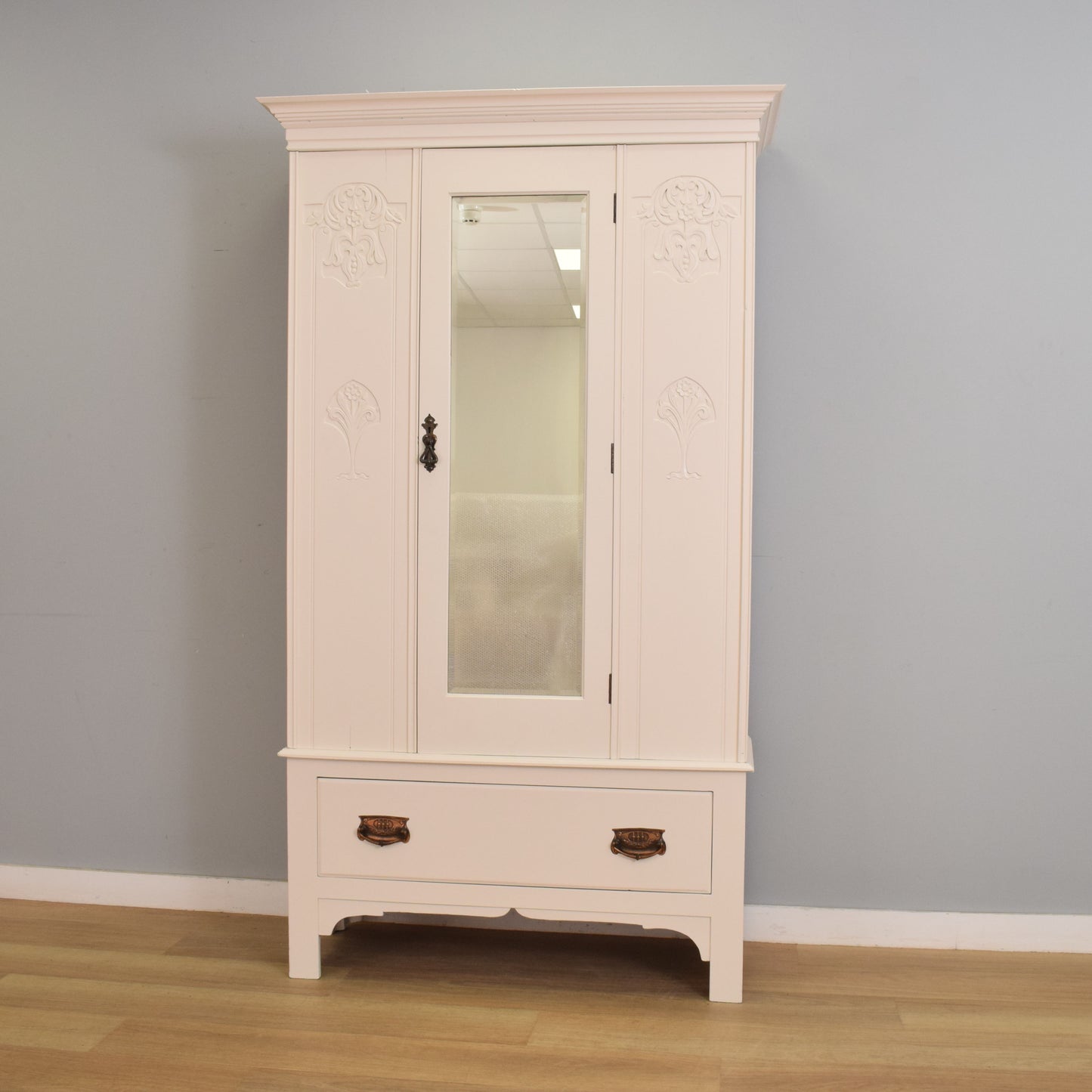 Painted Mirrored Hall Robe