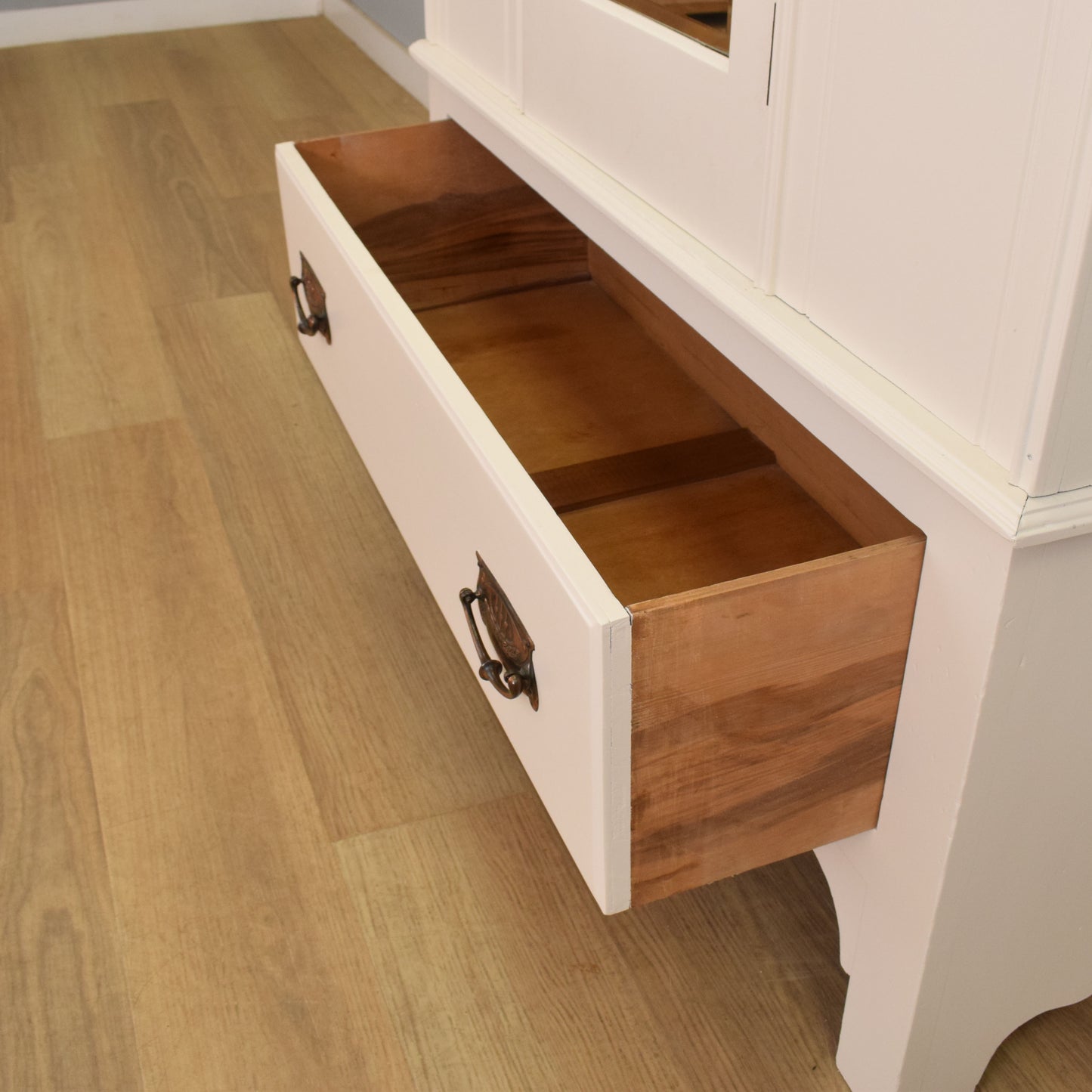 Painted Mirrored Hall Robe