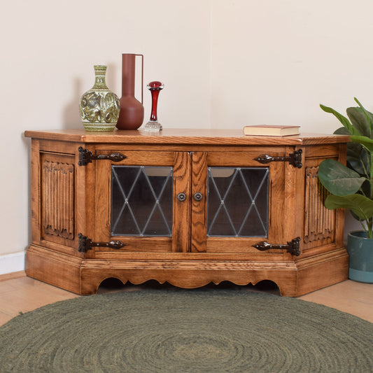 Old Charm TV Corner Unit
