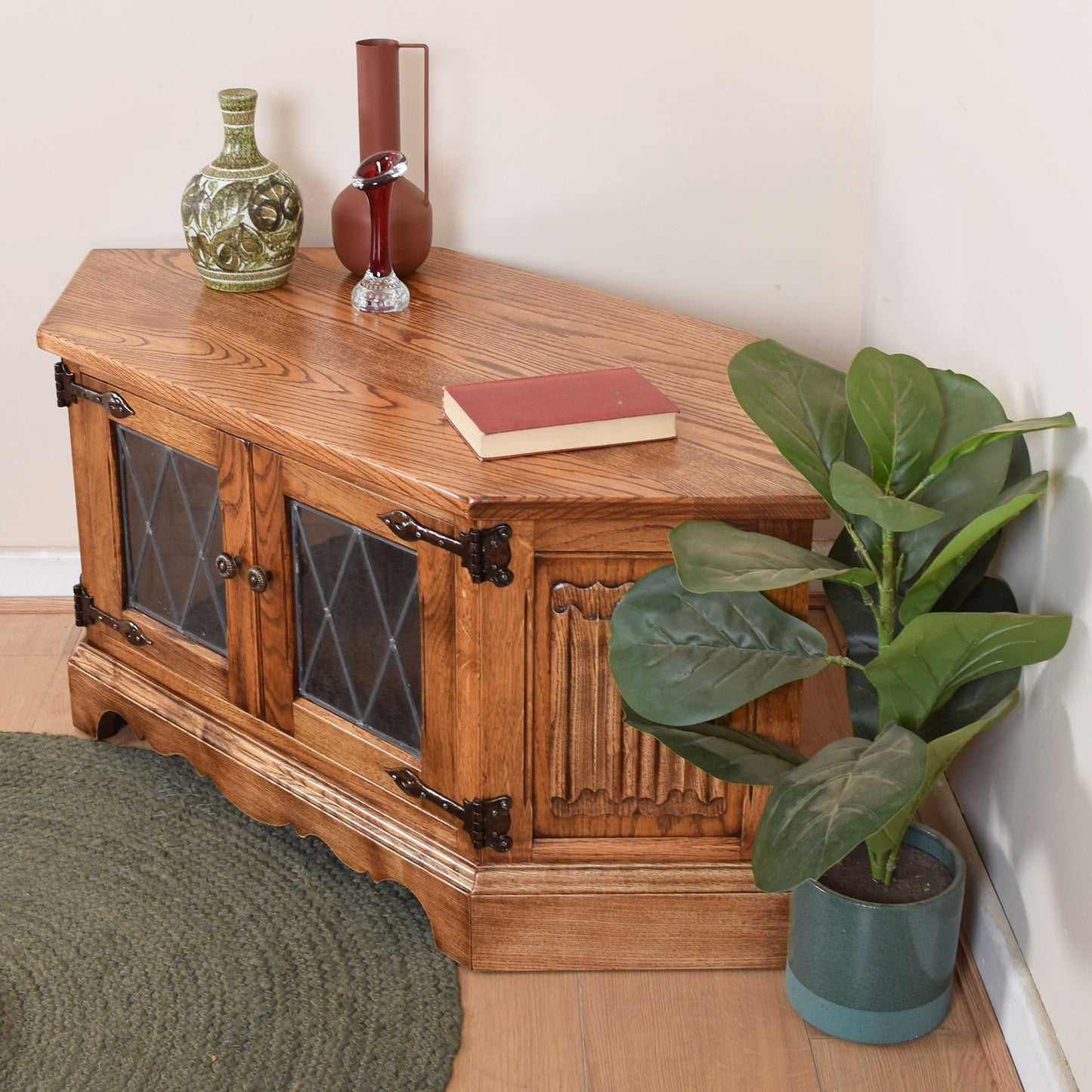 Old Charm TV Corner Unit