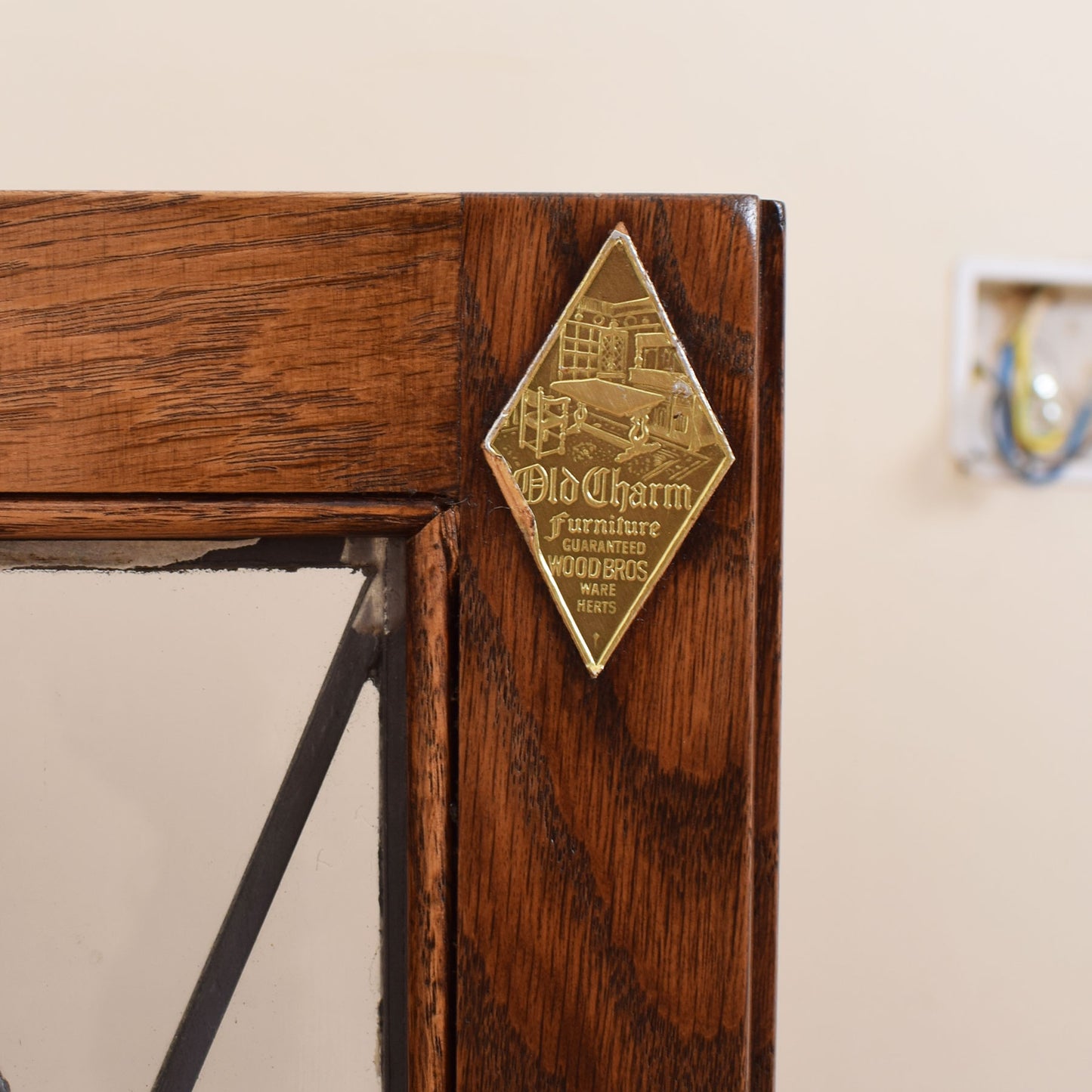 Old Charm TV Corner Unit