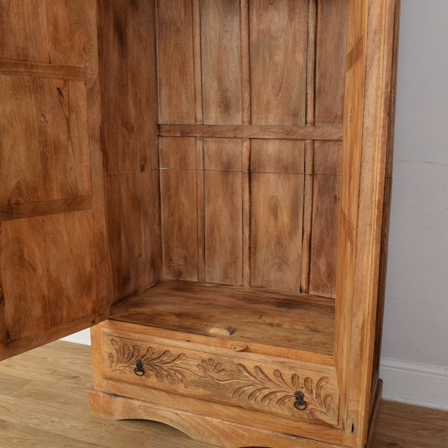 Mangowood Wardrobe
