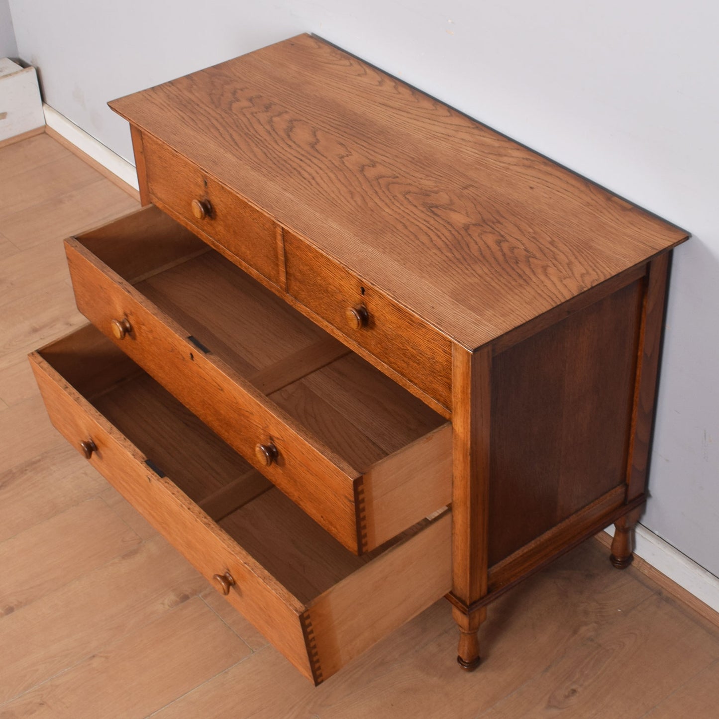 Oak Chest of Drawers