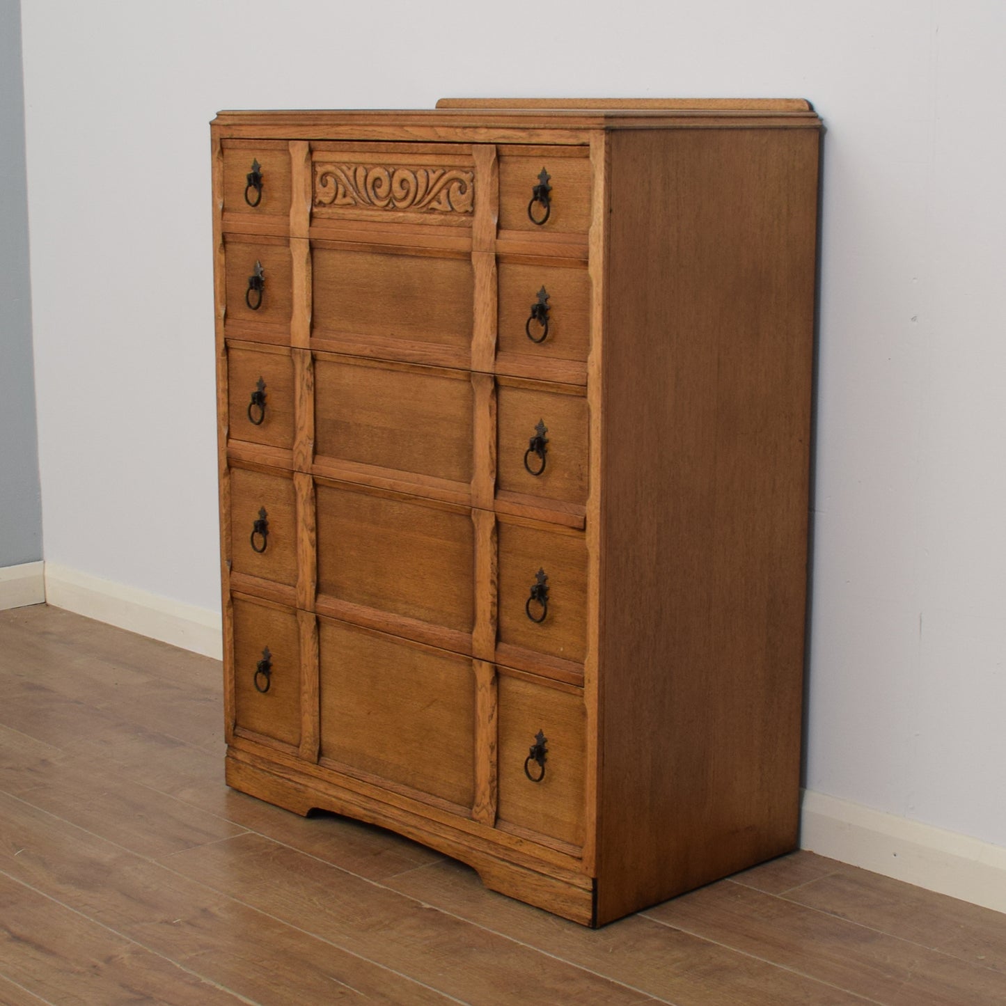 Oak Chest of Drawers