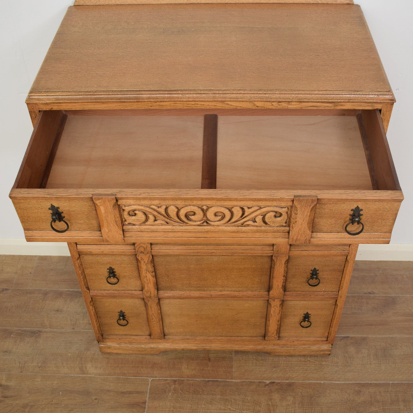 Oak Chest of Drawers