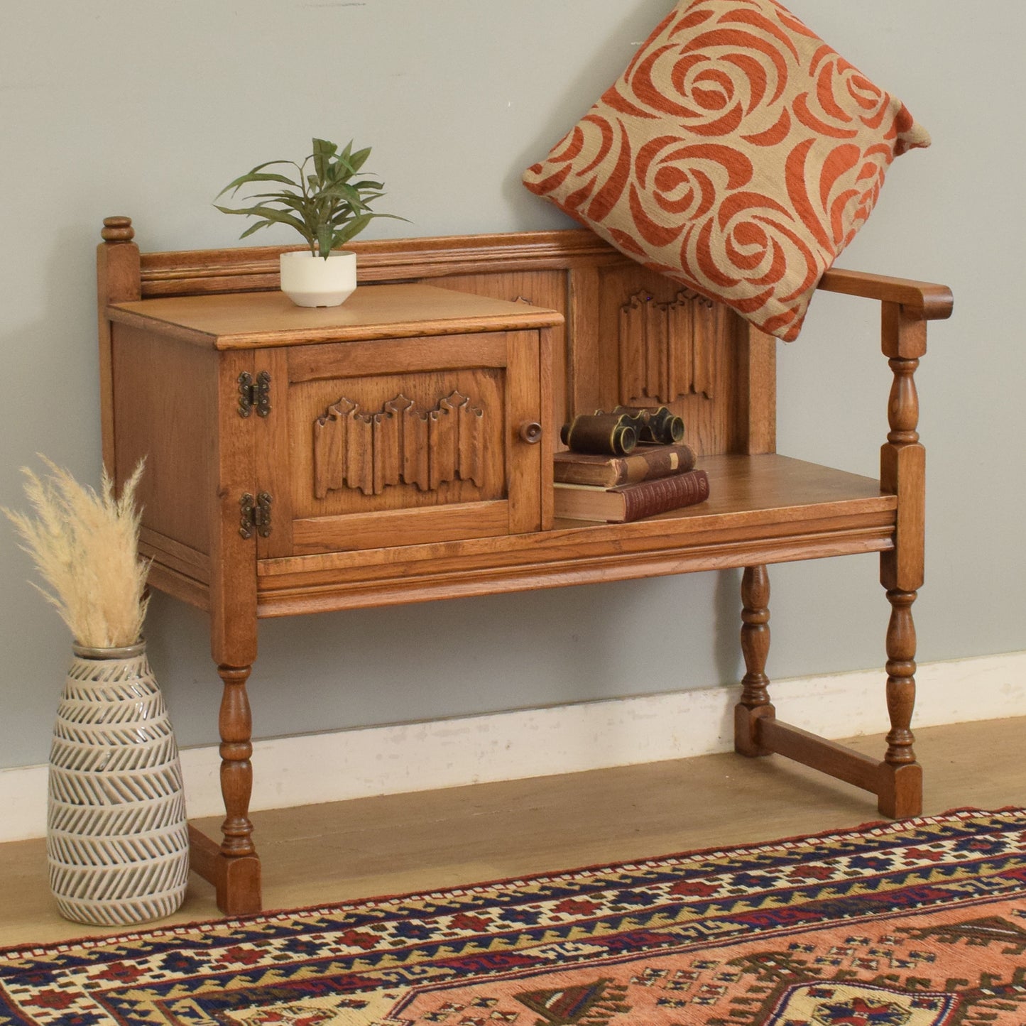'Old Charm' Telephone Table