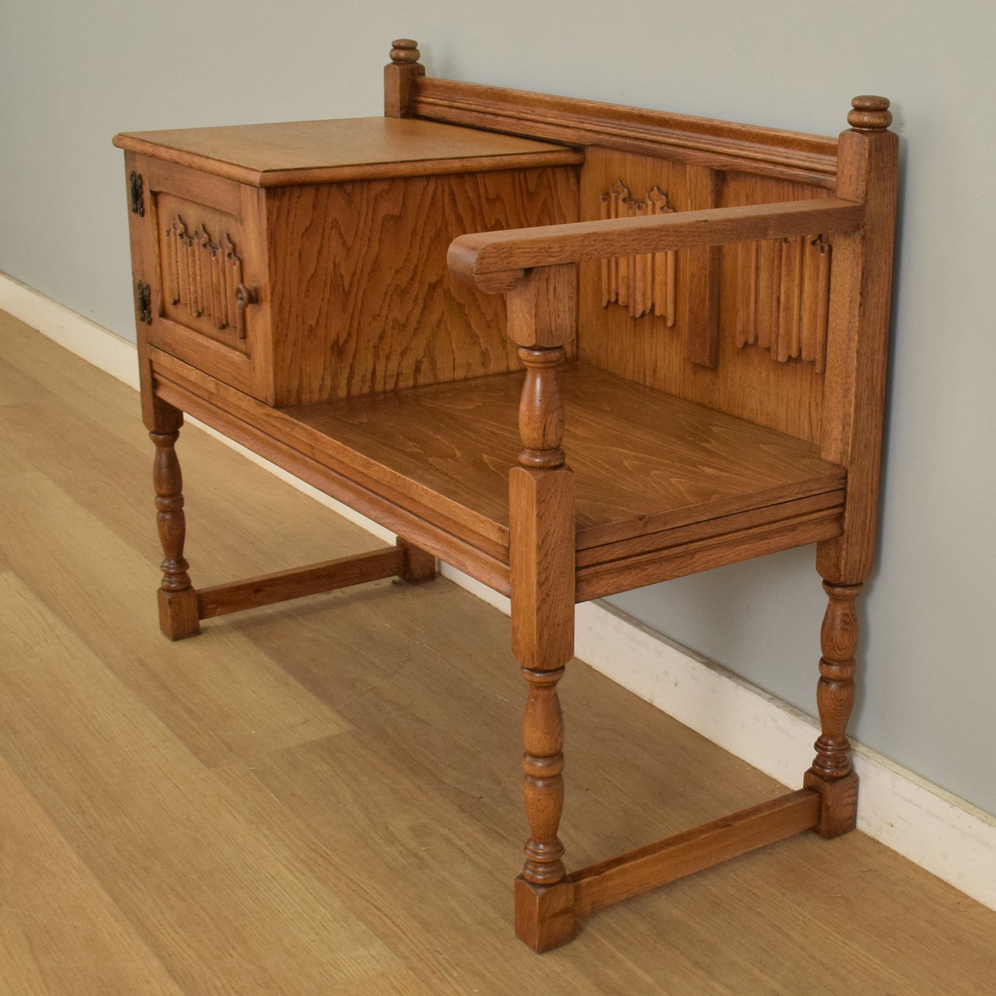 'Old Charm' Telephone Table