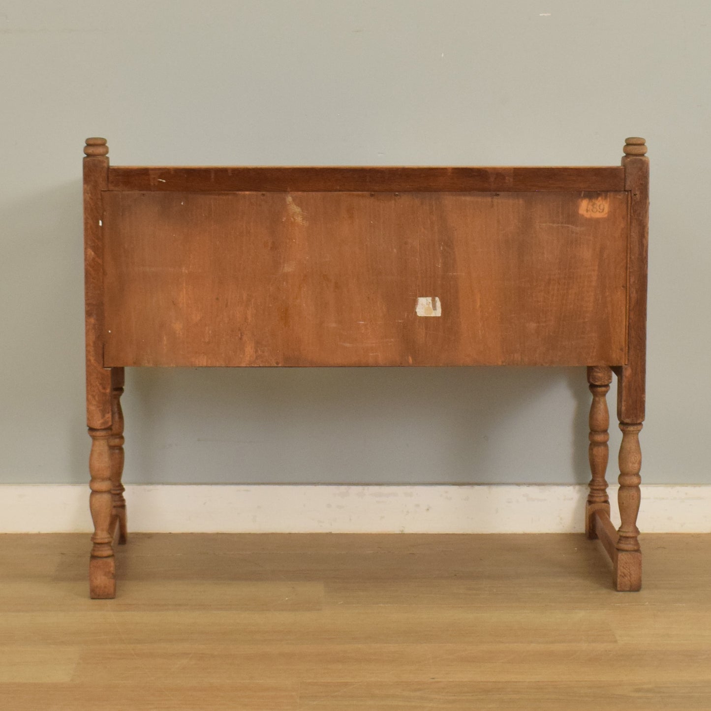 'Old Charm' Telephone Table