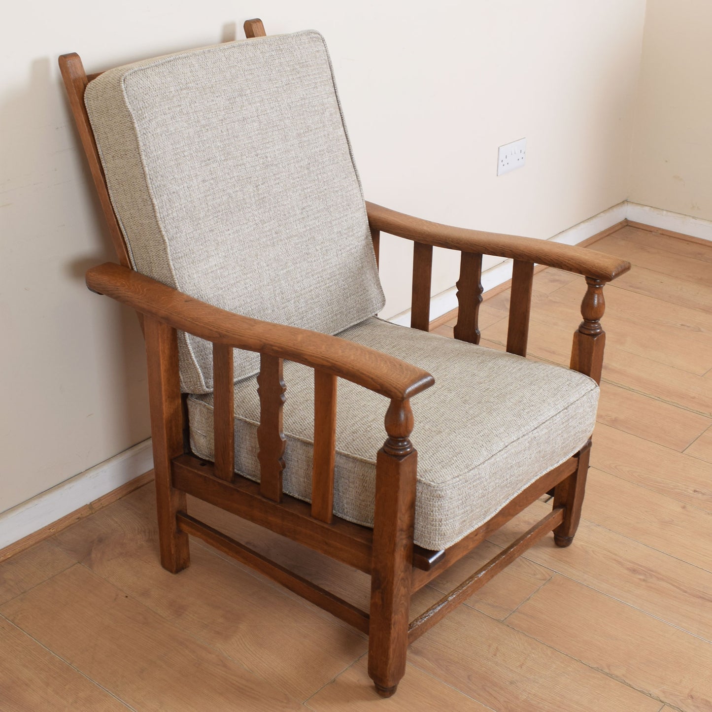 Reclining Upholstered Arm Chair