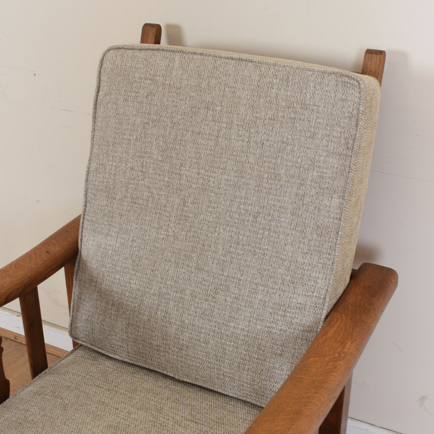 Reclining Upholstered Arm Chair