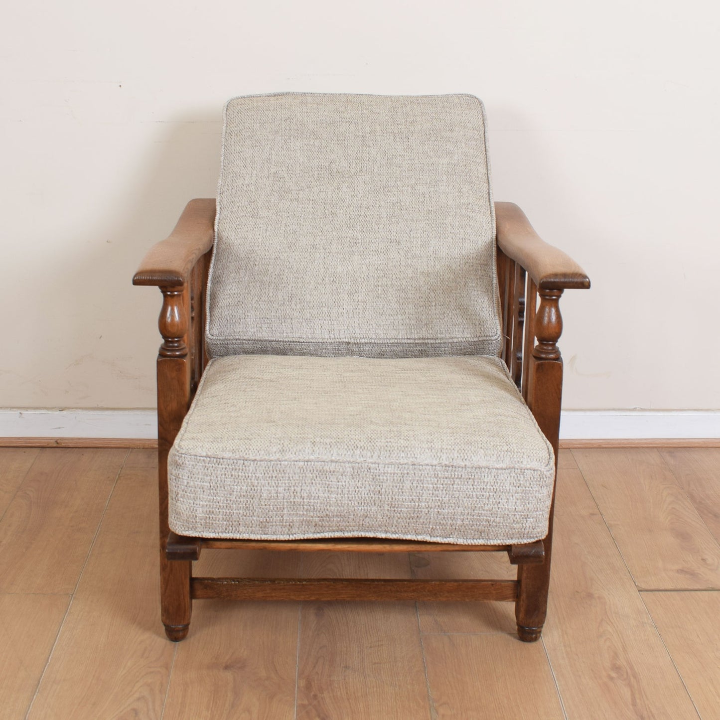 Reclining Upholstered Arm Chair
