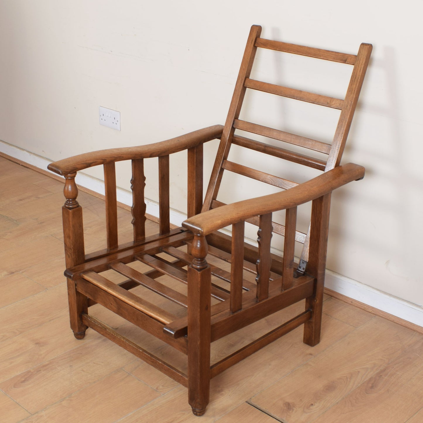 Reclining Upholstered Arm Chair
