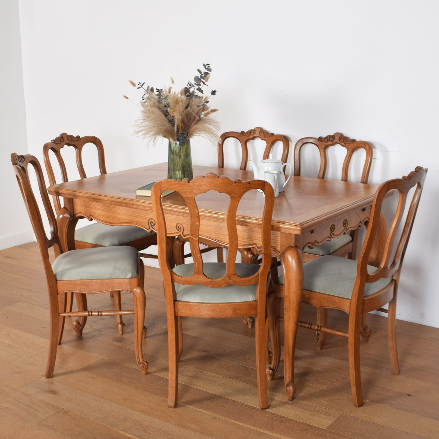 French Extending Dining Table with Six Chairs