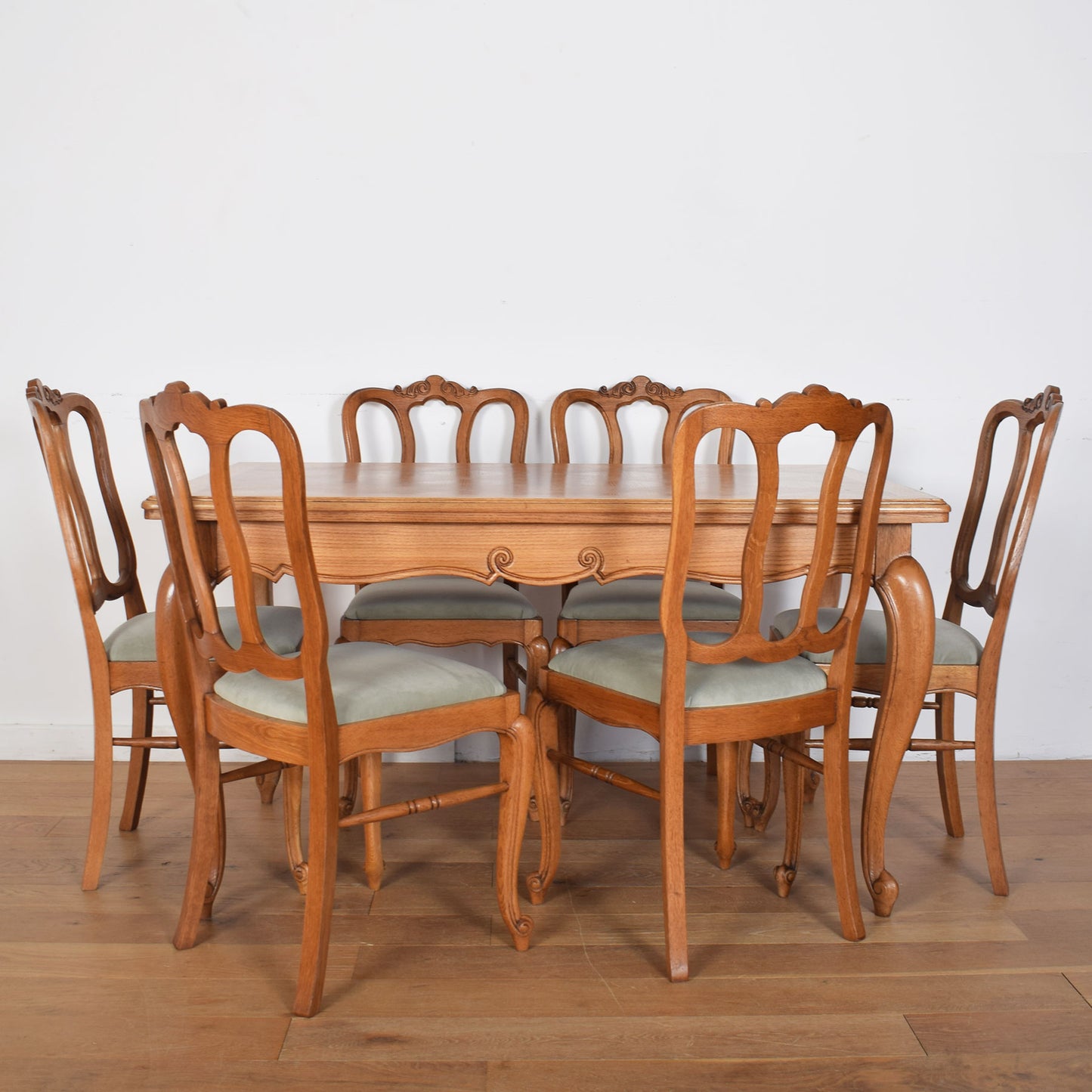 French Extending Dining Table with Six Chairs