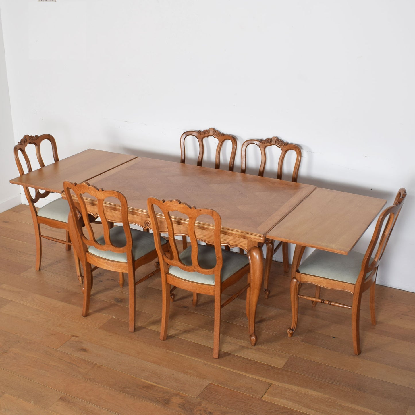 French Extending Dining Table with Six Chairs