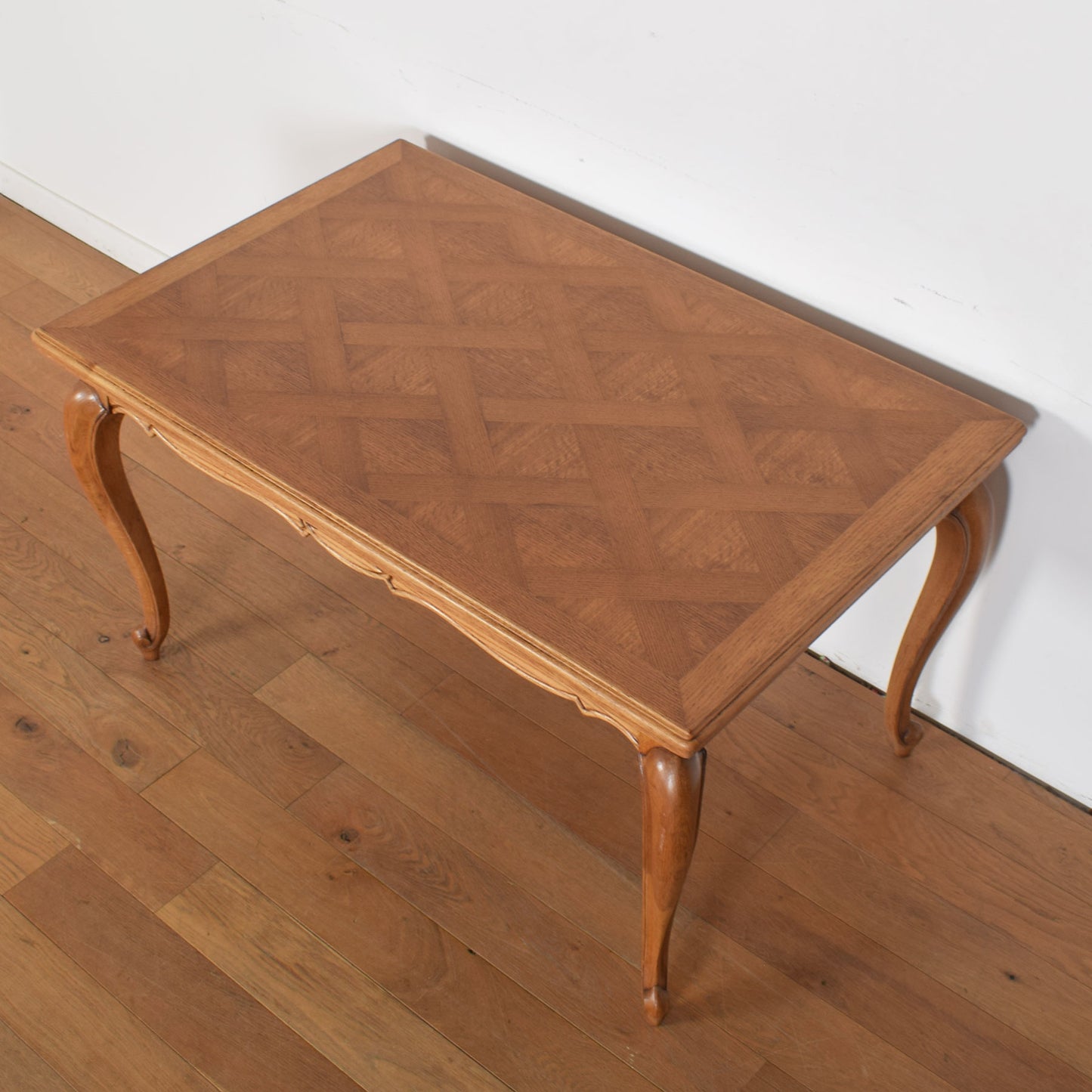 French Extending Dining Table with Six Chairs