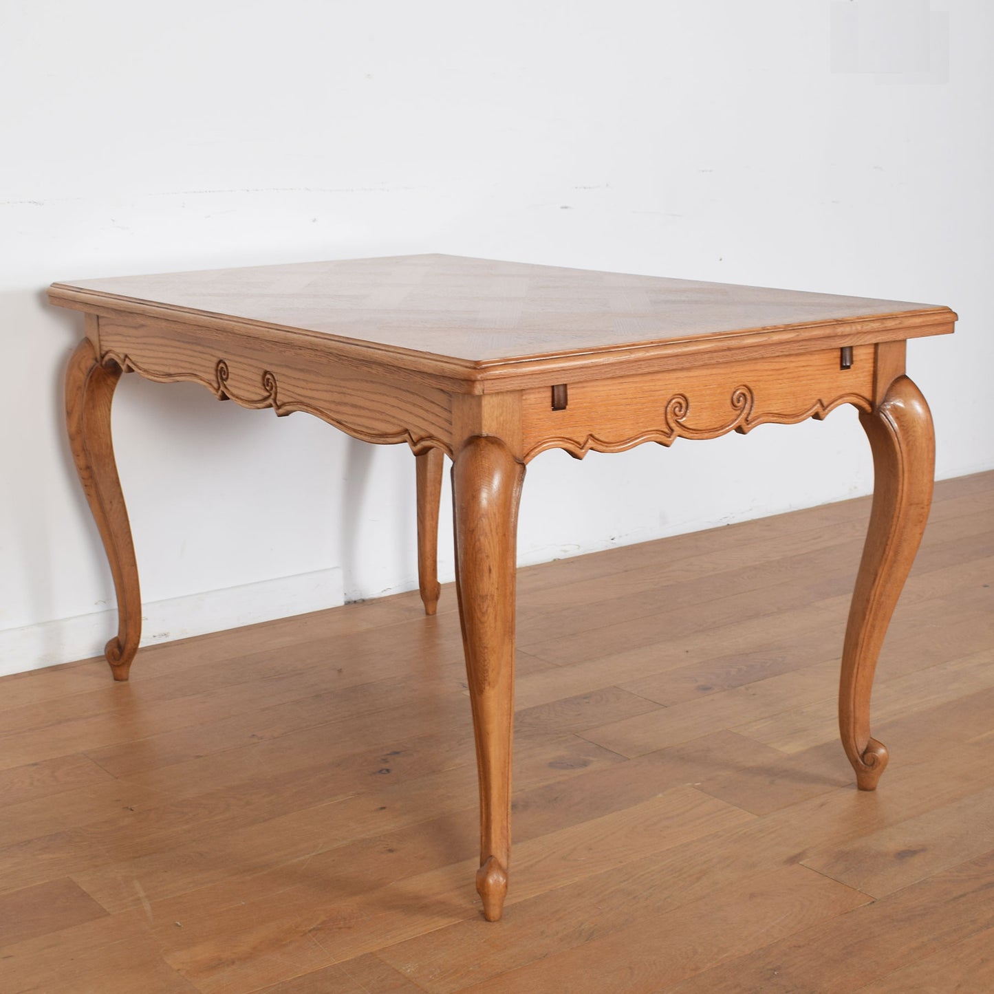 French Extending Dining Table with Six Chairs