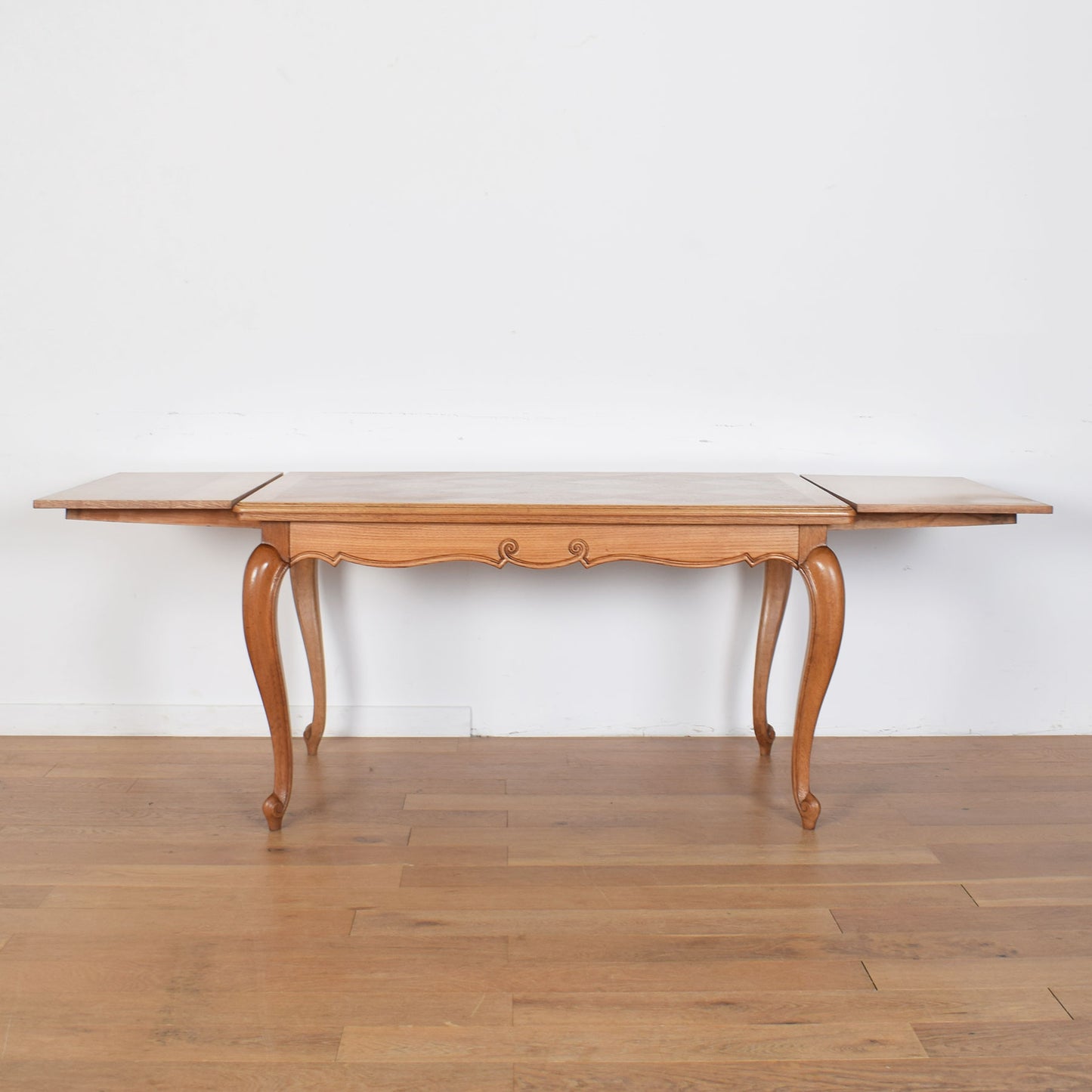 French Extending Dining Table with Six Chairs
