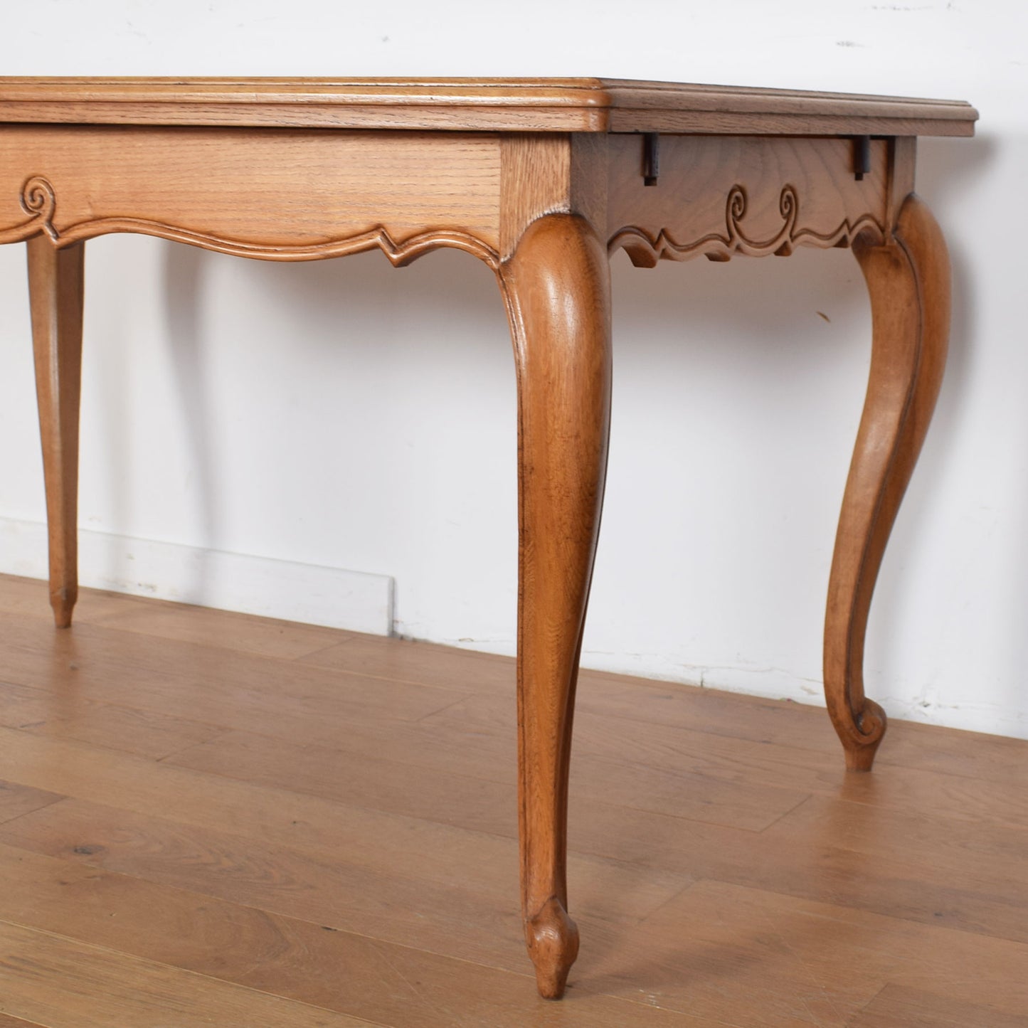 French Extending Dining Table with Six Chairs
