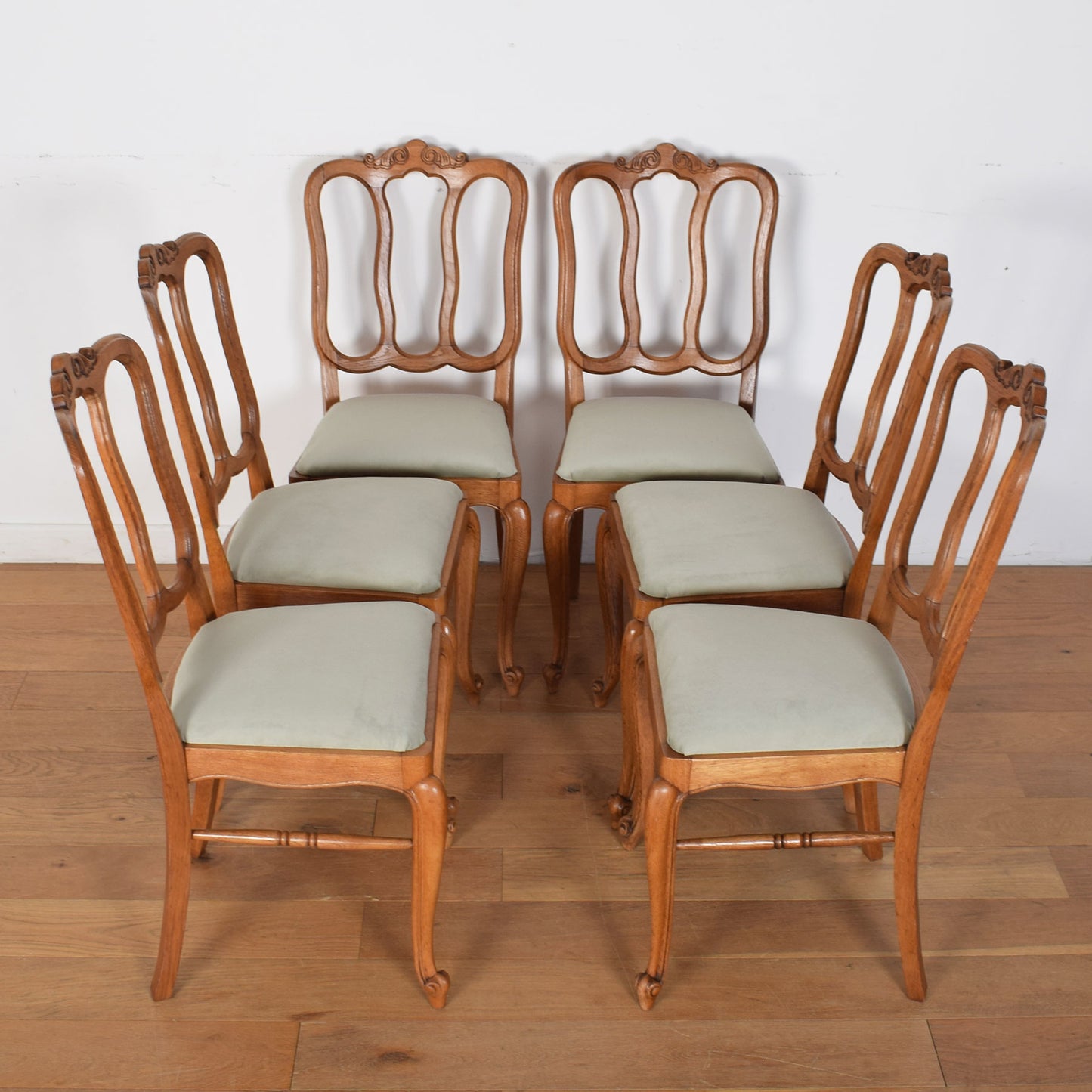 French Extending Dining Table with Six Chairs
