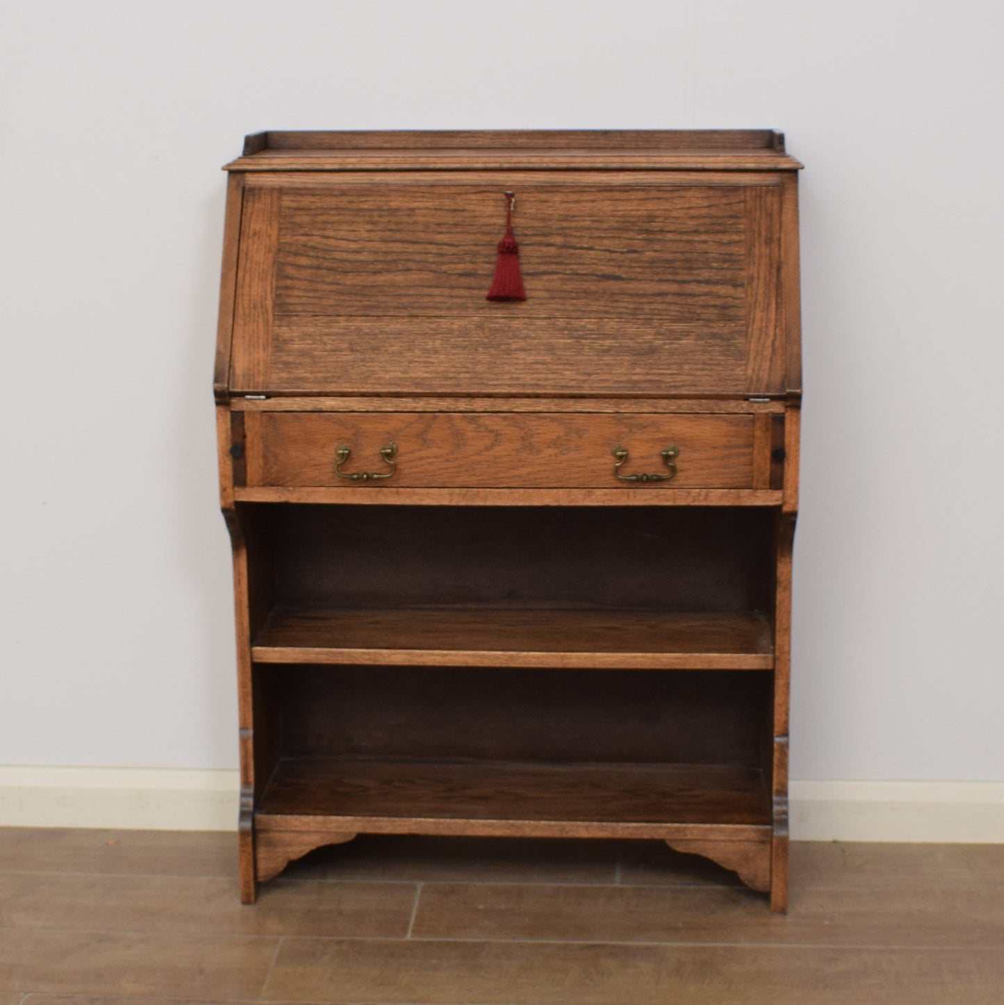 Oak Students Bureau