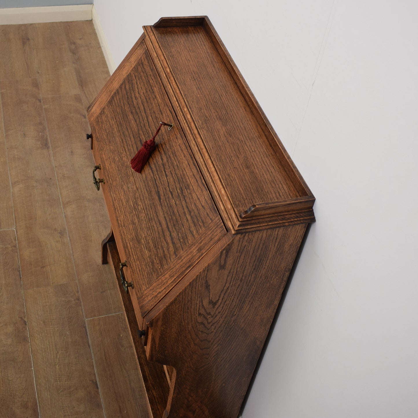 Oak Students Bureau