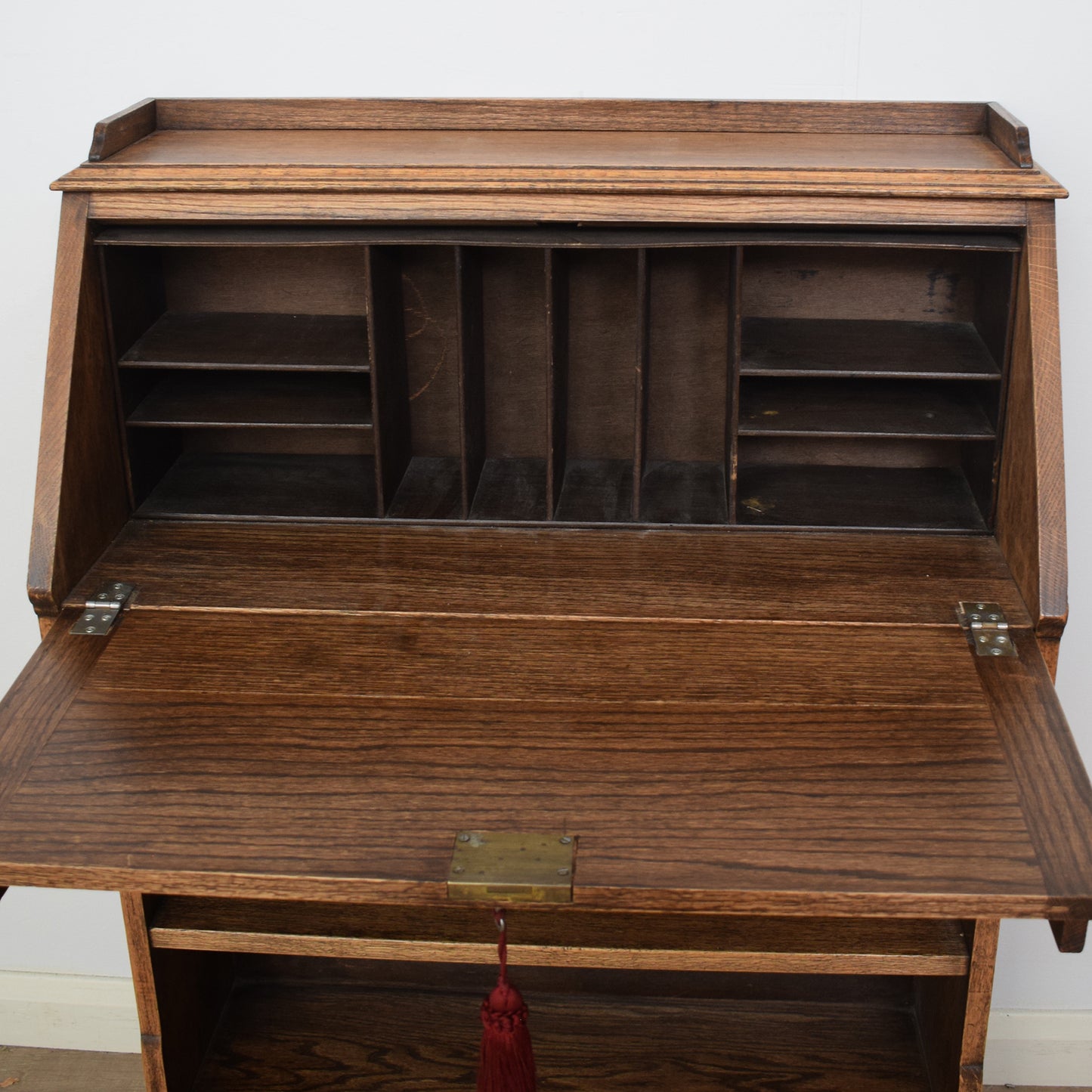 Oak Students Bureau