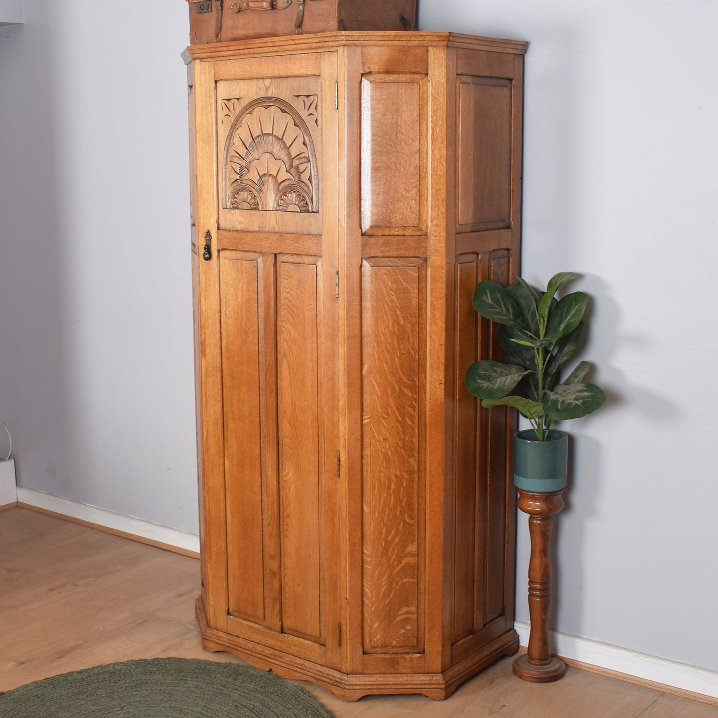 Oak Bow-Front Hallrobe