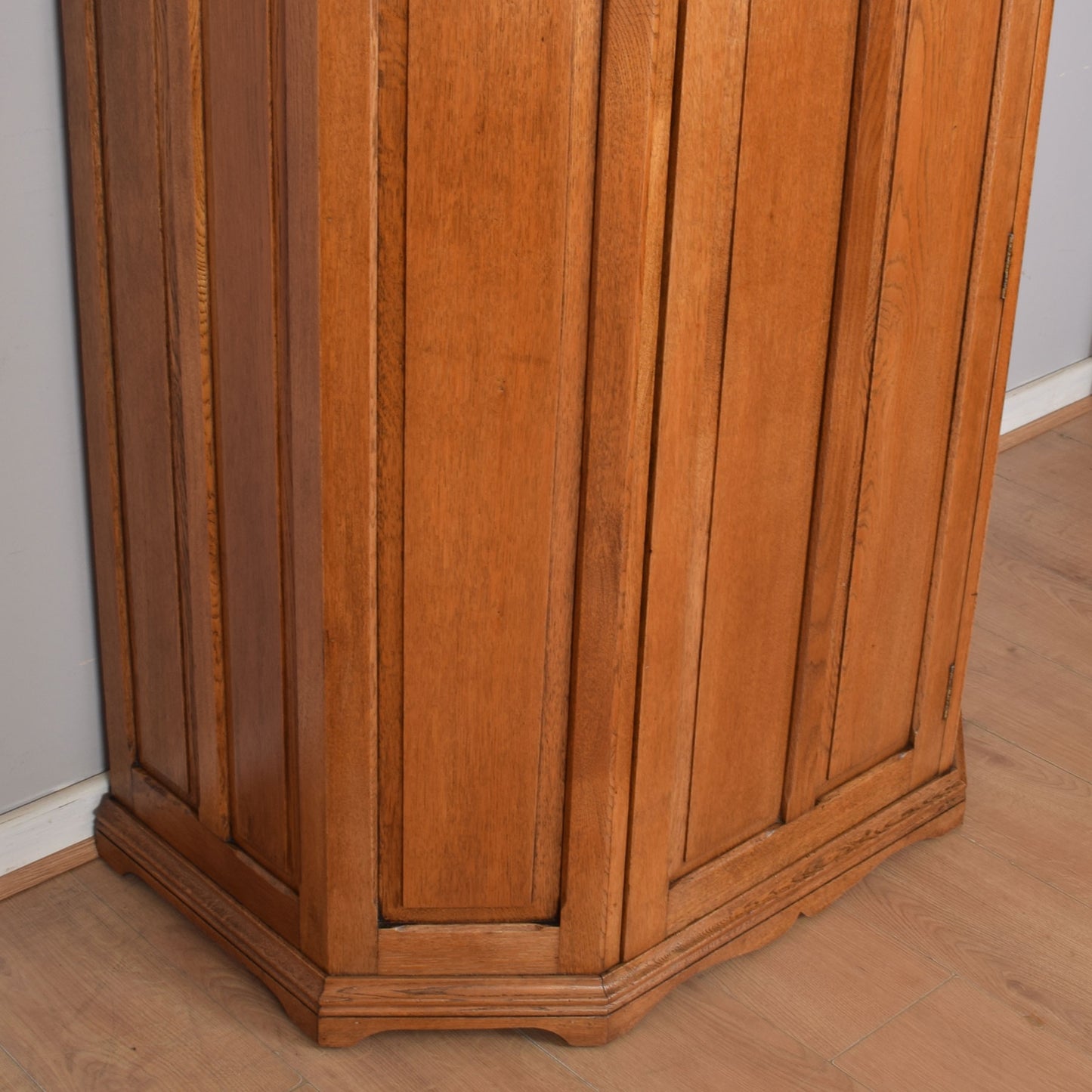 Oak Bow-Front Hallrobe