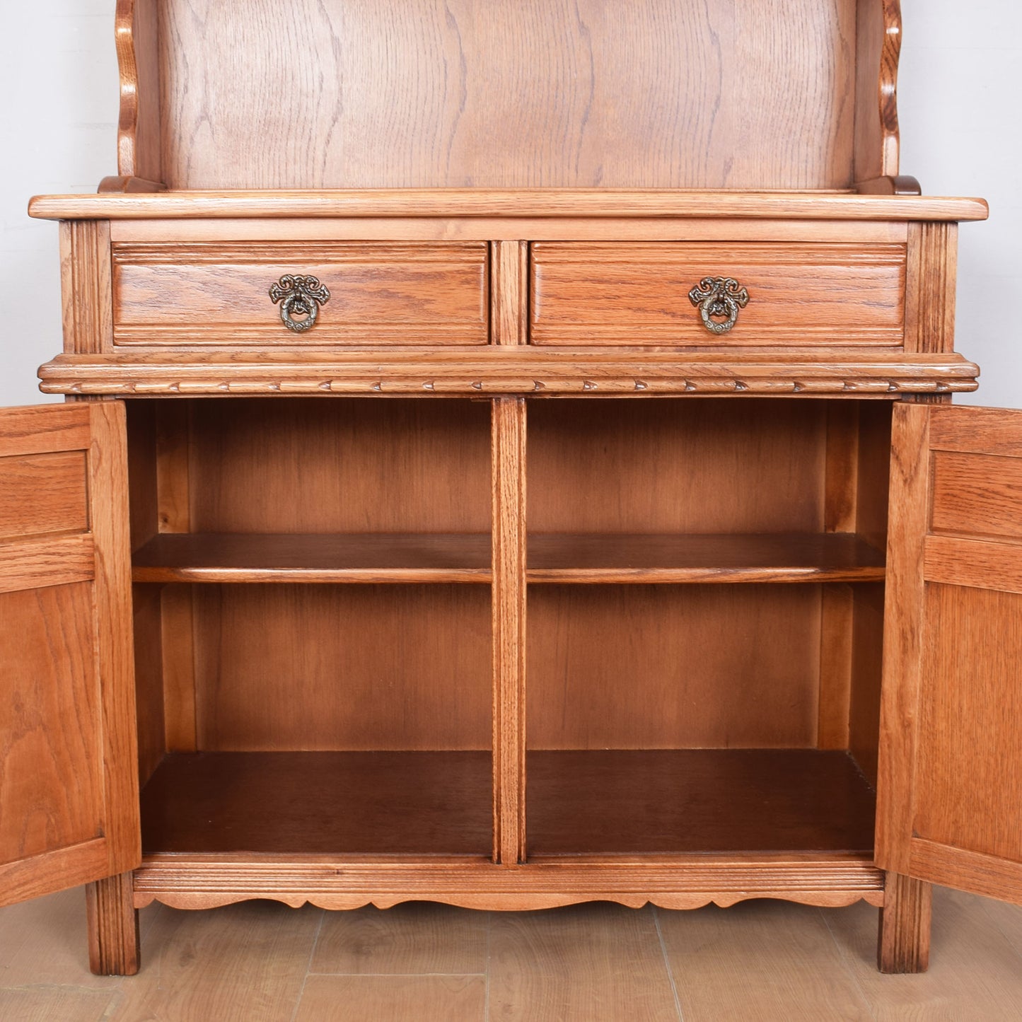 Small Old Charm Dresser