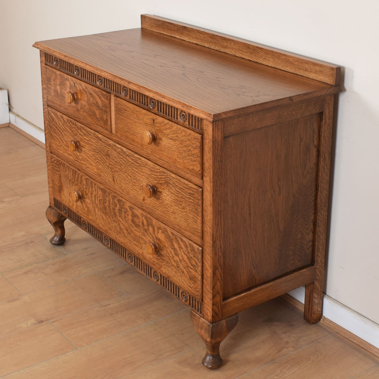 Oak Chest of Drawers