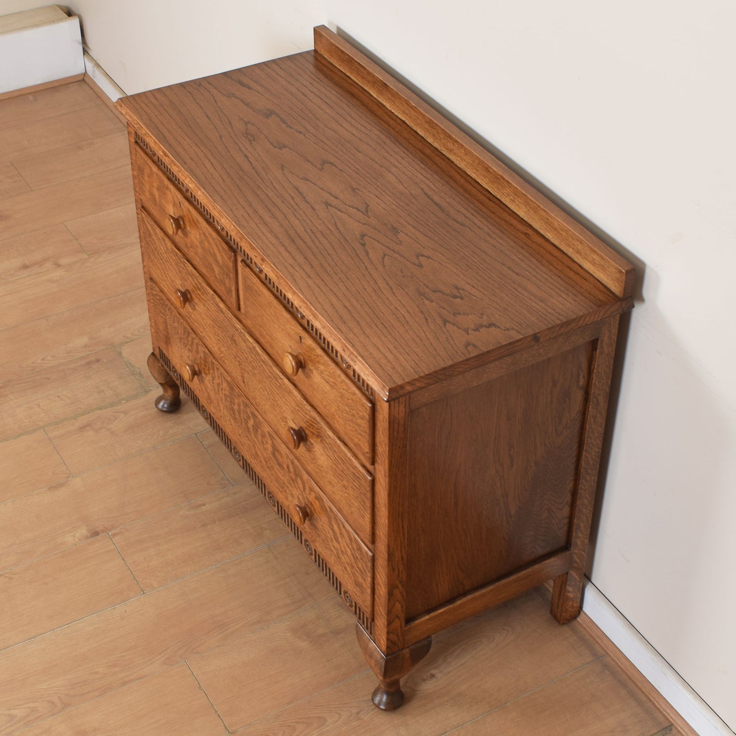 Oak Chest of Drawers
