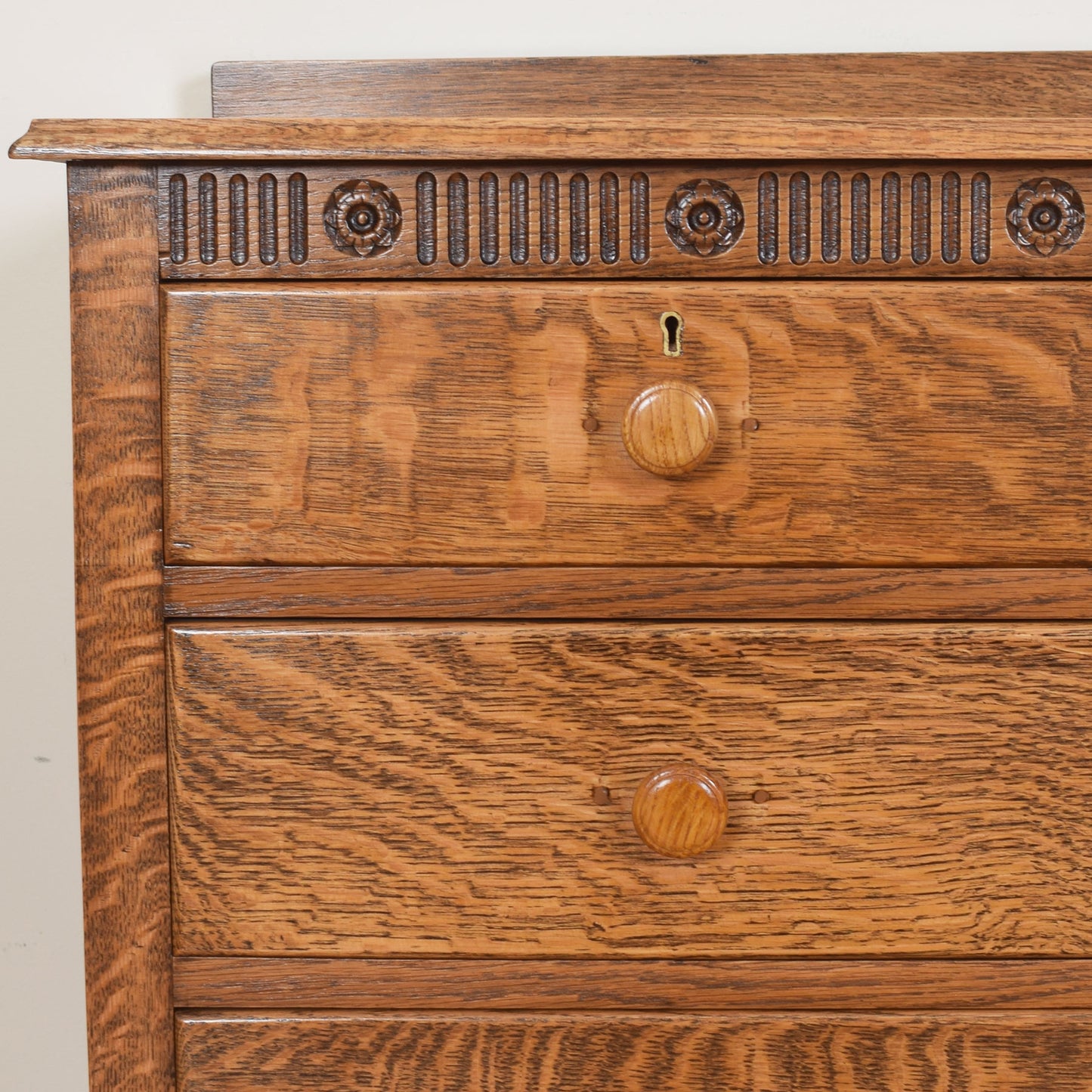 Oak Chest of Drawers