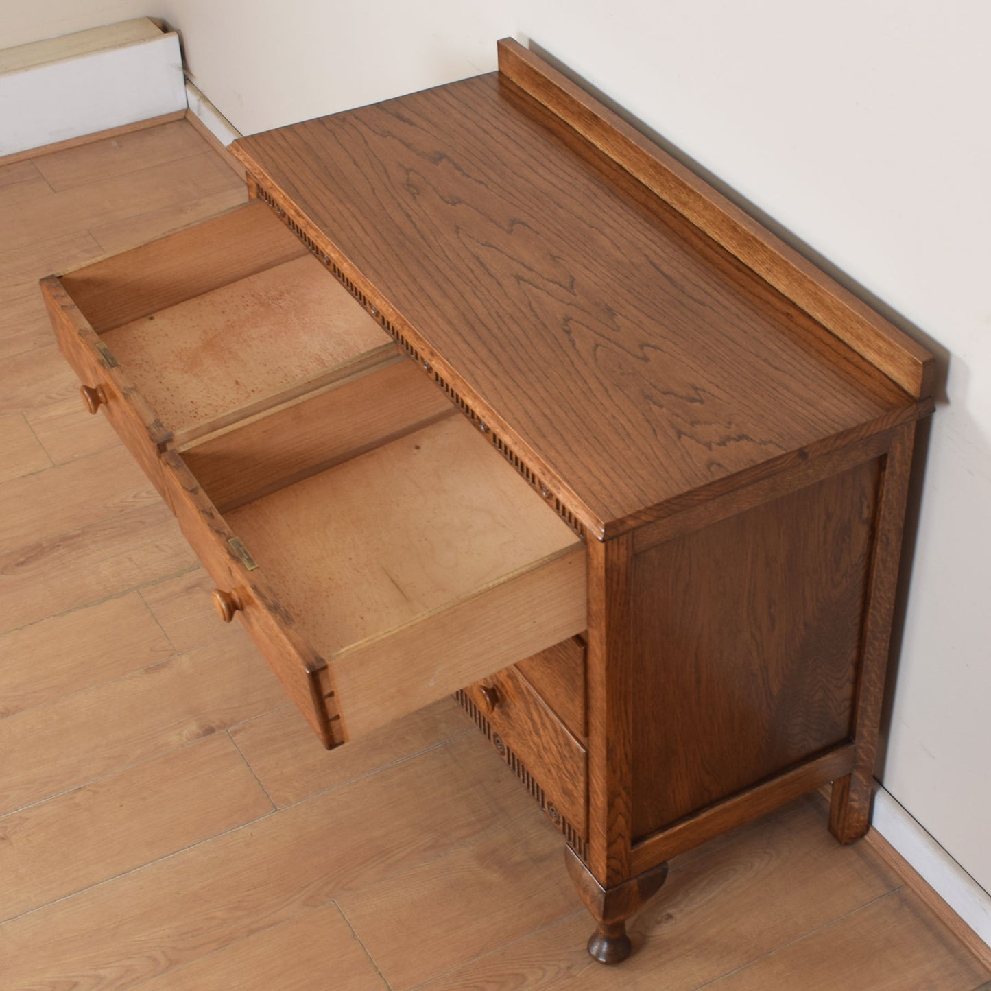 Oak Chest of Drawers