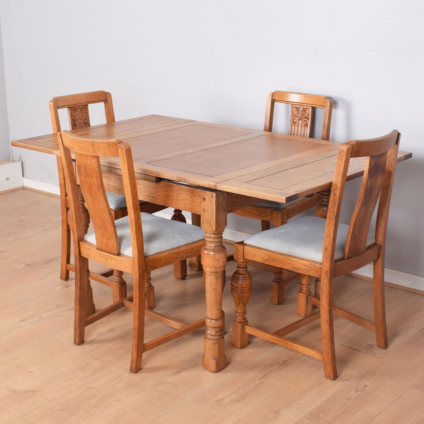 Oak Draw-Leaf Table with Four Chairs