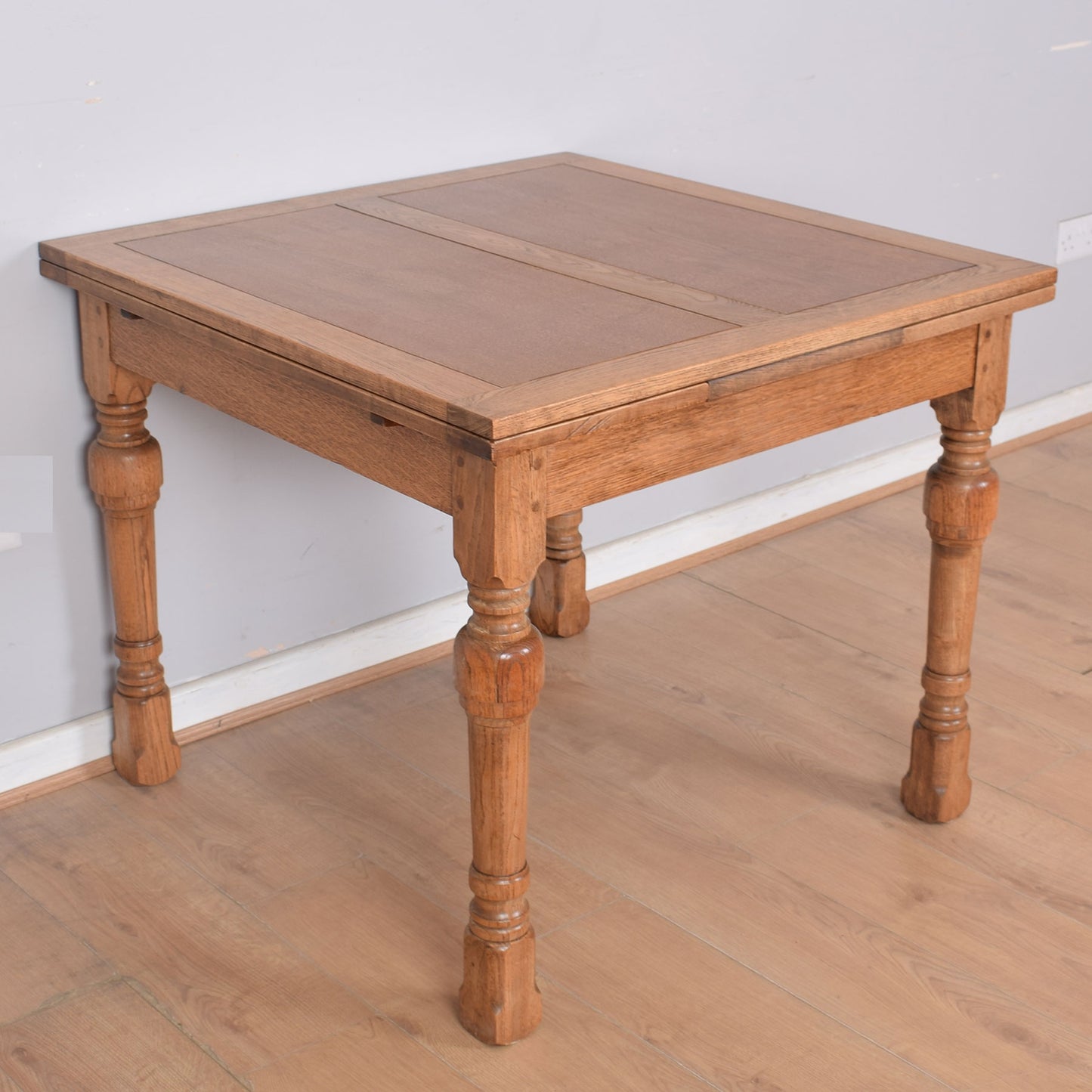 Oak Draw-Leaf Table with Four Chairs