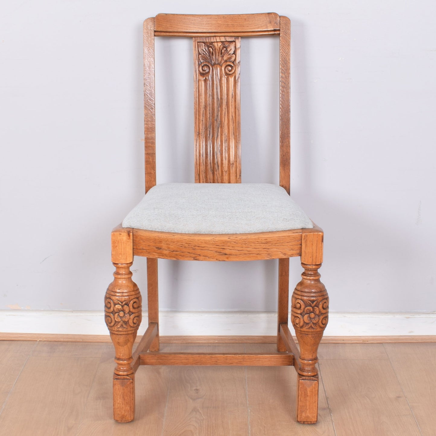 Oak Draw-Leaf Table with Four Chairs