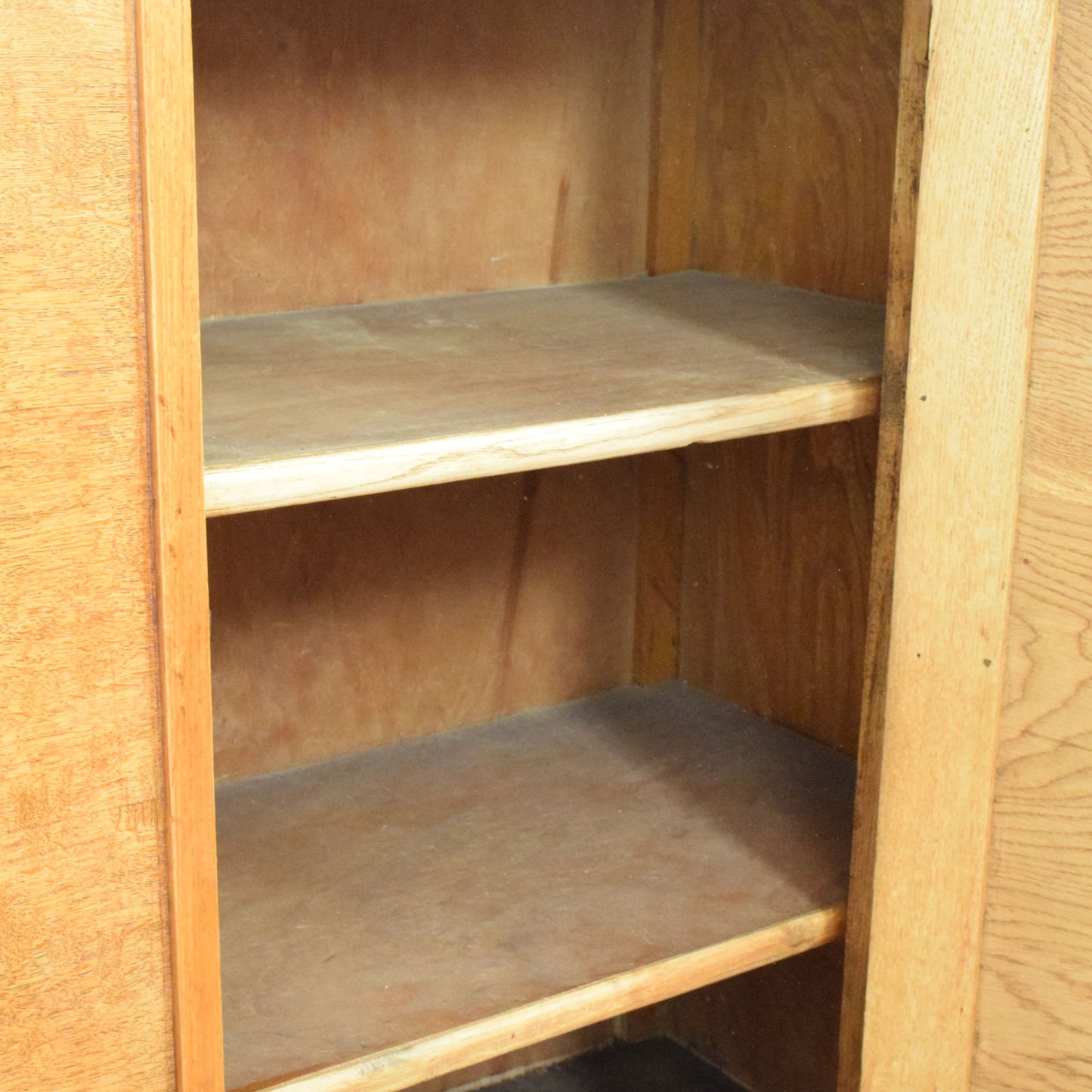 Small oak cupboard
