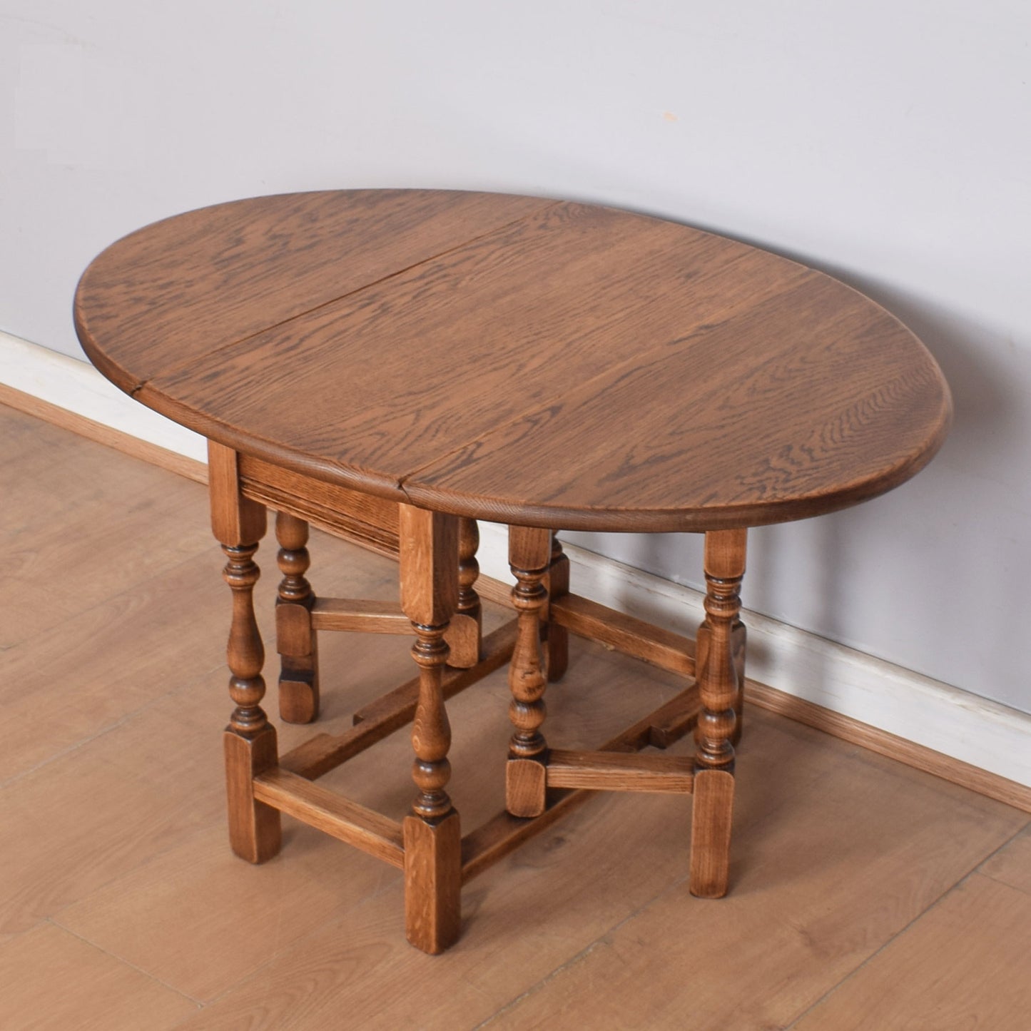 Dropleaf Occasional Table