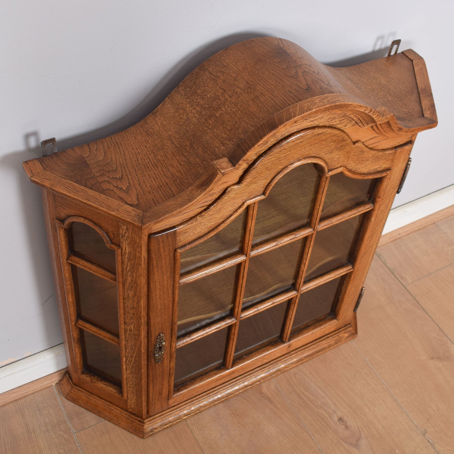 Oak Wall Mounted Display Unit